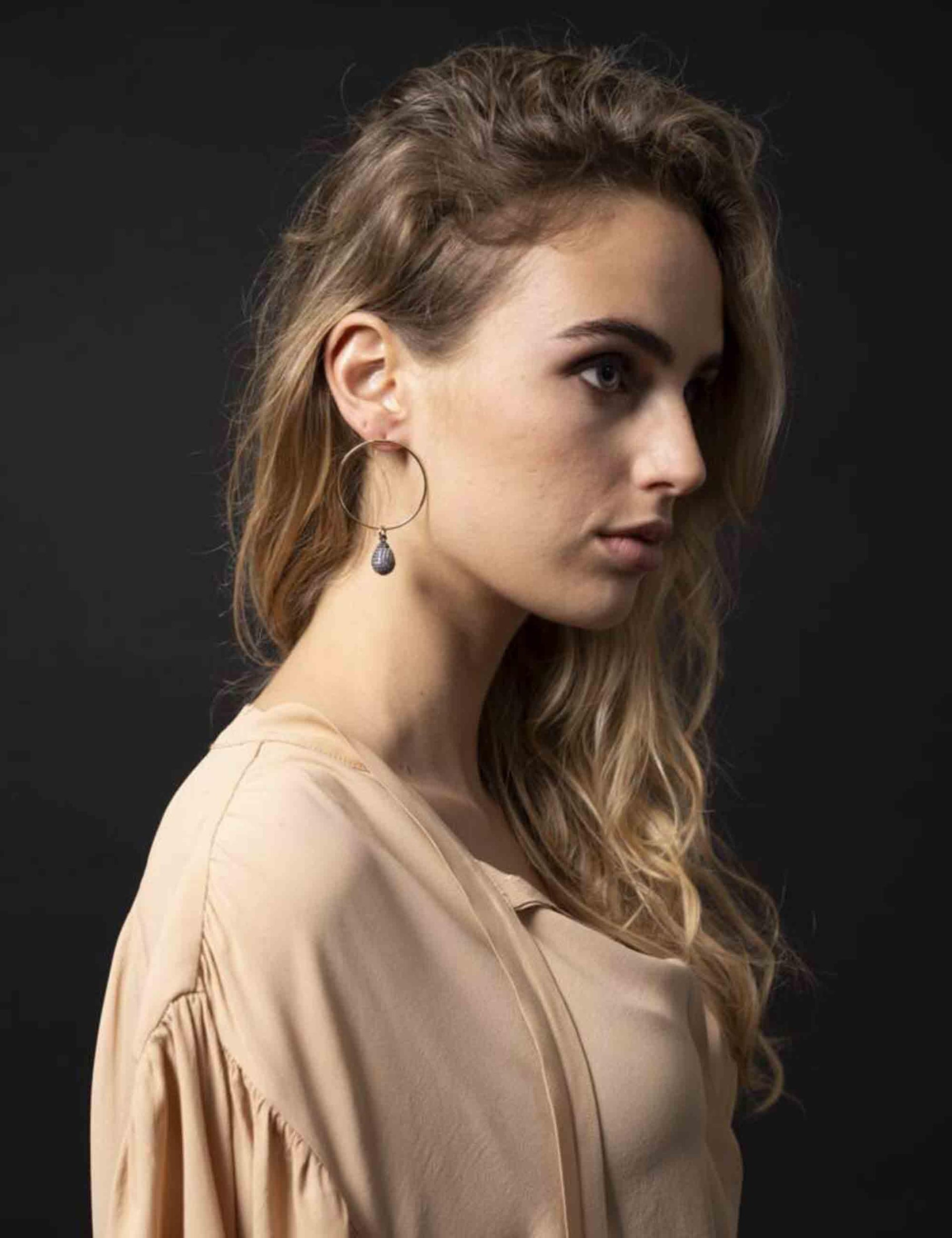 Orecchini donna cerchio con zircone W26FOX08MP 002 Centopercentocachemire 