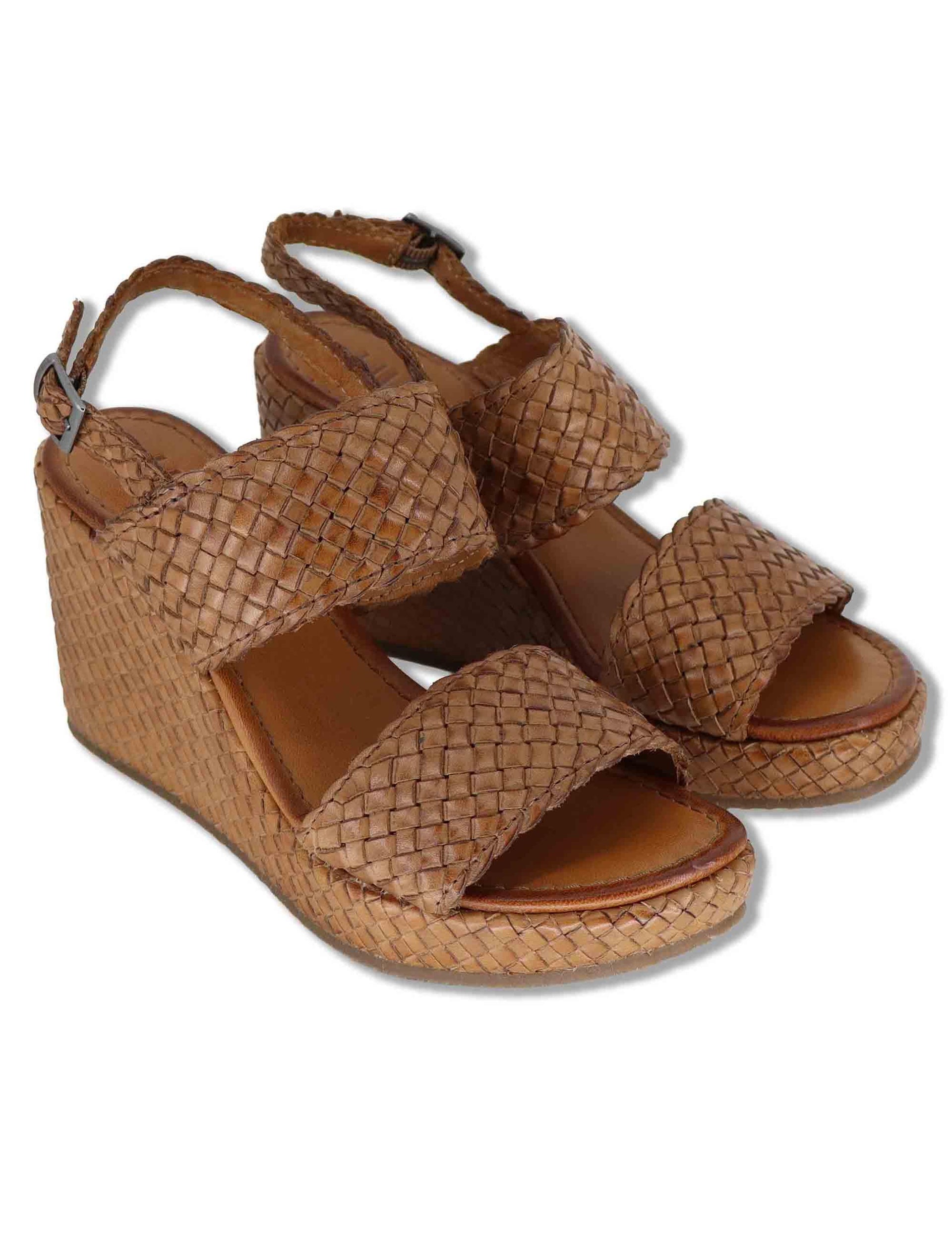 Sandali donna slingback in pelle intrecciata cuoio con zeppa alta WD319R13MI 500008 Vueva 