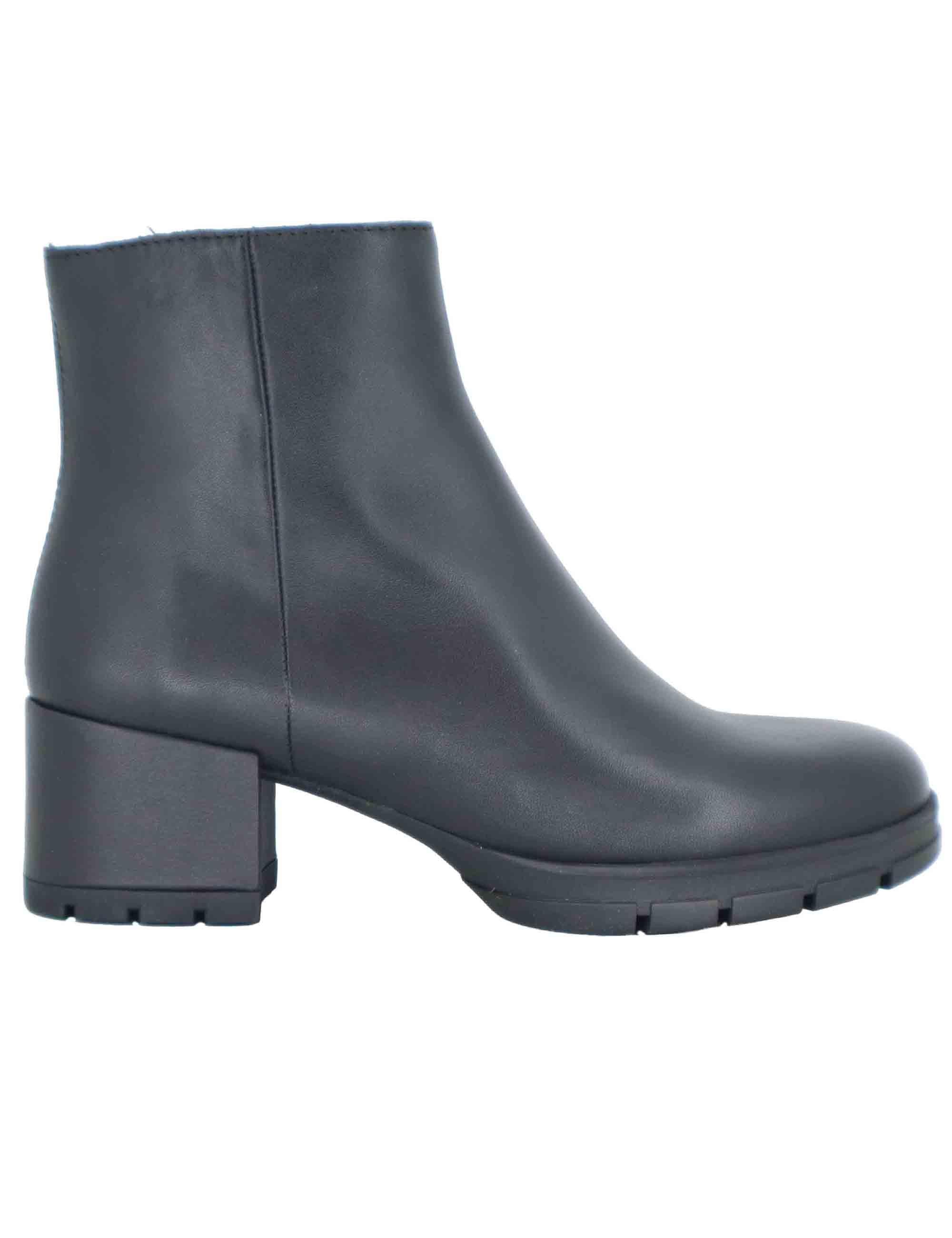 Stivaletti donna in pelle nera con tacco basso JAYDI STT BLACK Unisa 