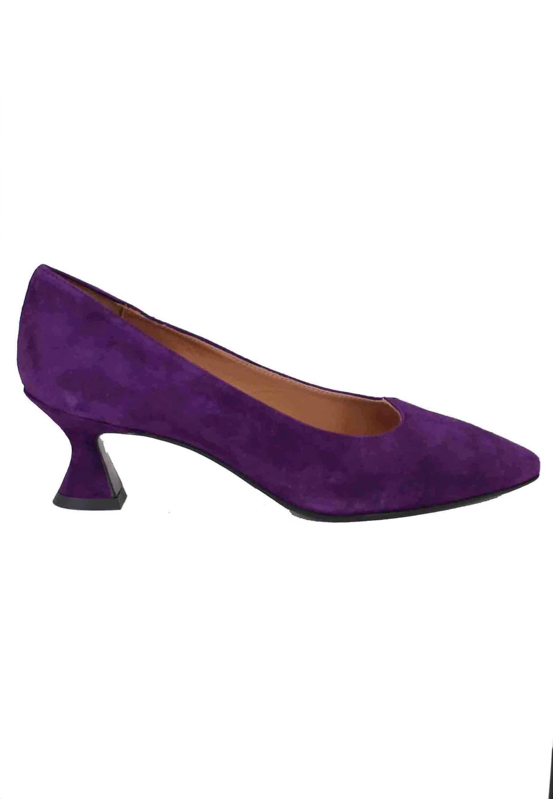 Decollete donna in camoscio viola con scollo a cuore SPK2103 037 Spatarella 