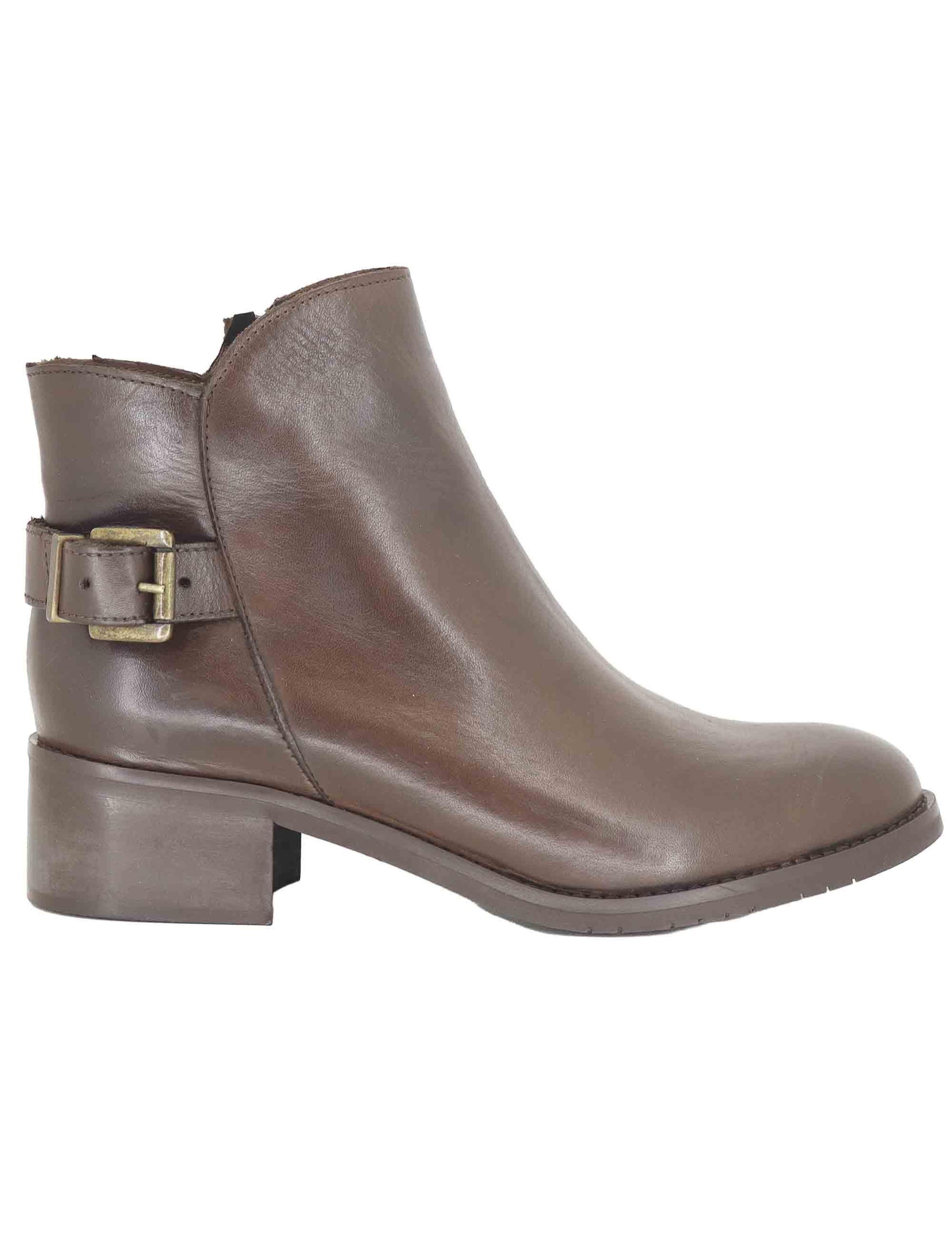 Stivaletti donna in pelle marrone con fibbia laterale e tacco medio SPST1003 014 Spatarella 