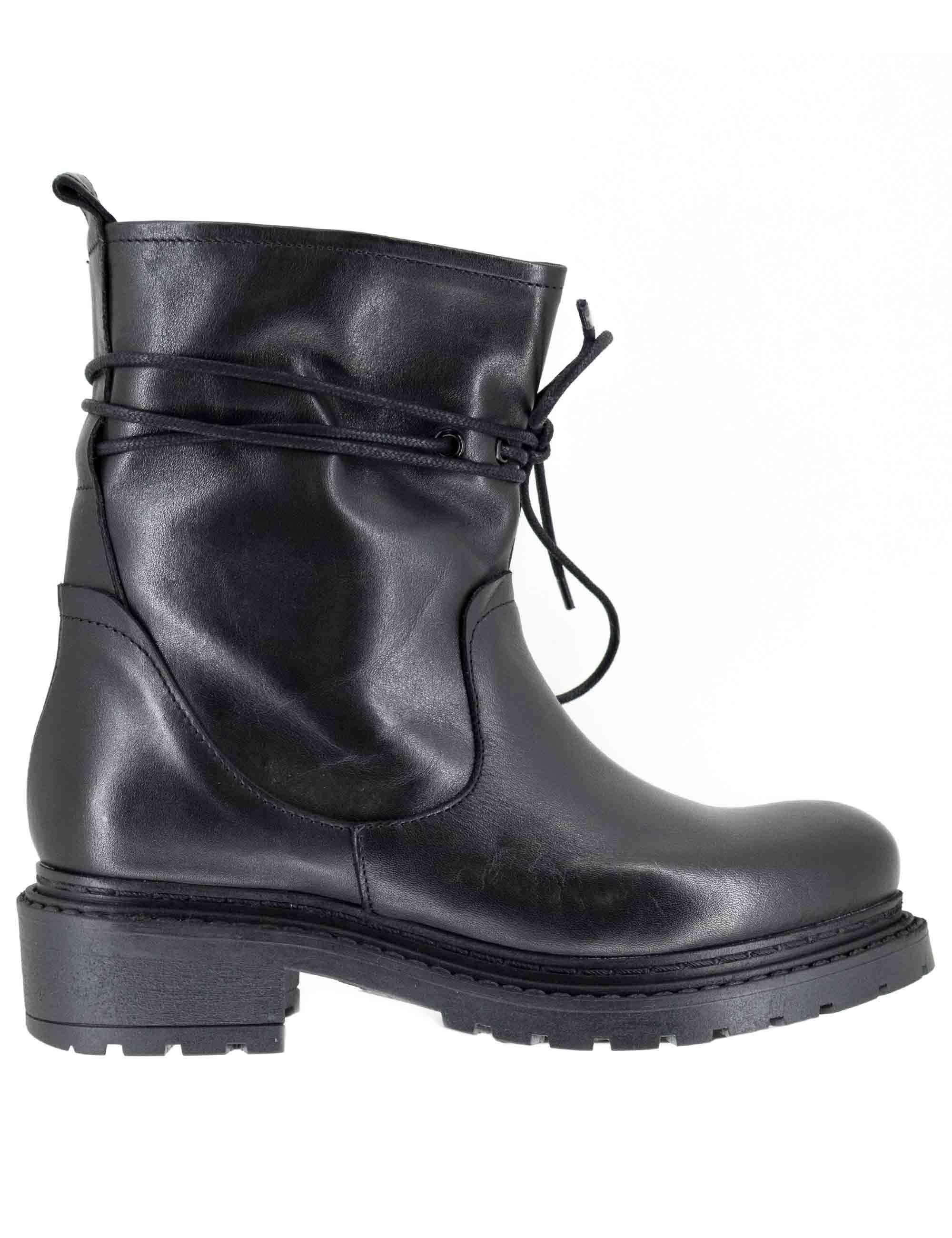 Stivaletti donna in pelle nera con doppo giro lacci alla caviglia SPMA2149 001 Spatarella 