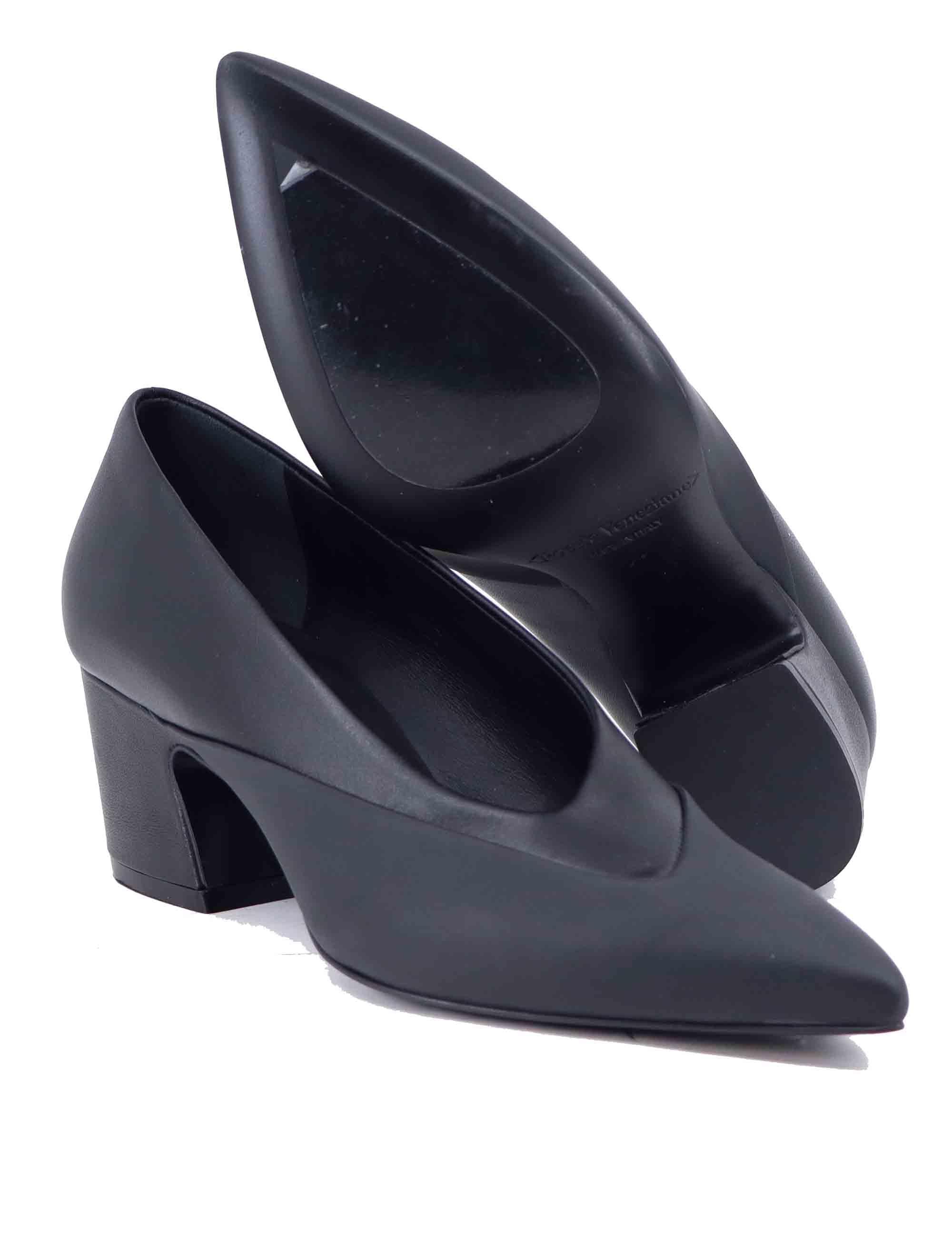 Decollete donna in pelle nera con punta FRU02 001 Poesie Veneziane 