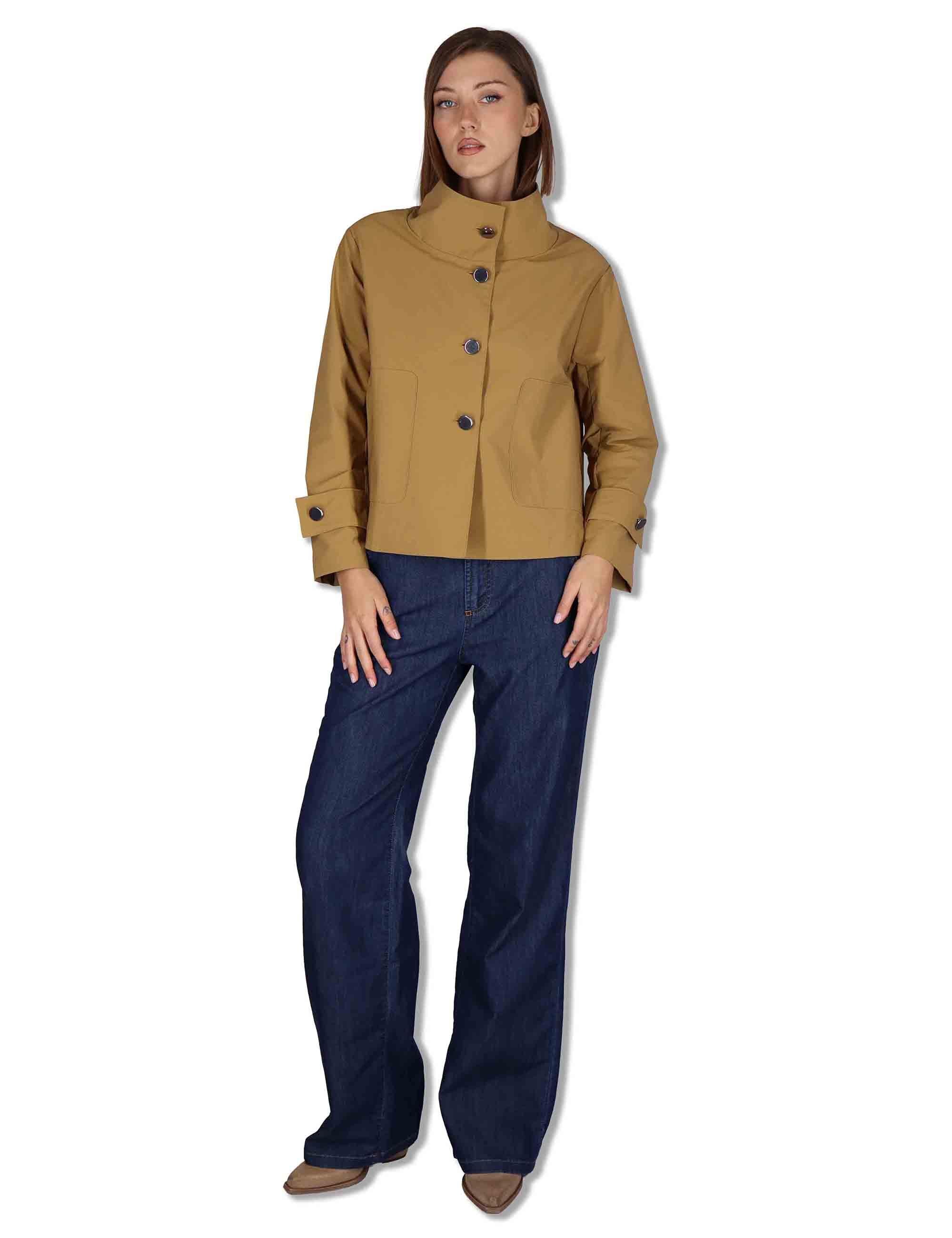 Giubbotto donna Montelupo in tessuto cammello con bottoni in metallo 50260018 034 Ewooluzione 