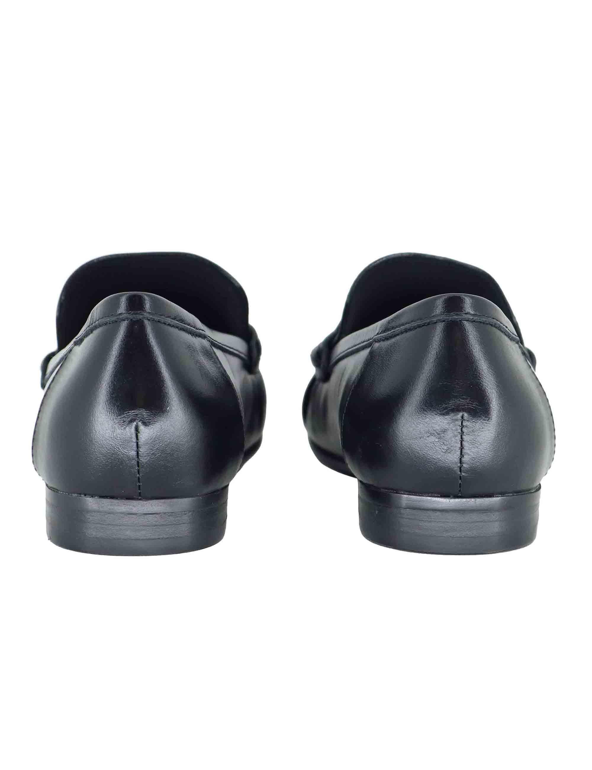 Mocassini donna in pelle nera con tacco basso e suola in gomma 661Z12VK 03 Bibi Lou 