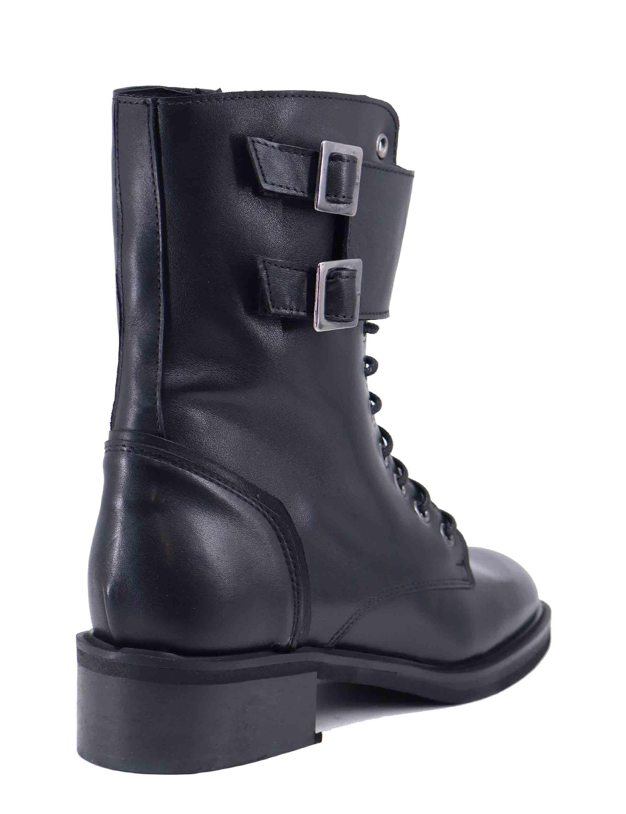 Stivaletti stringati donna in pelle nera tacco basso SPTRPR5055 001 Spatarella 