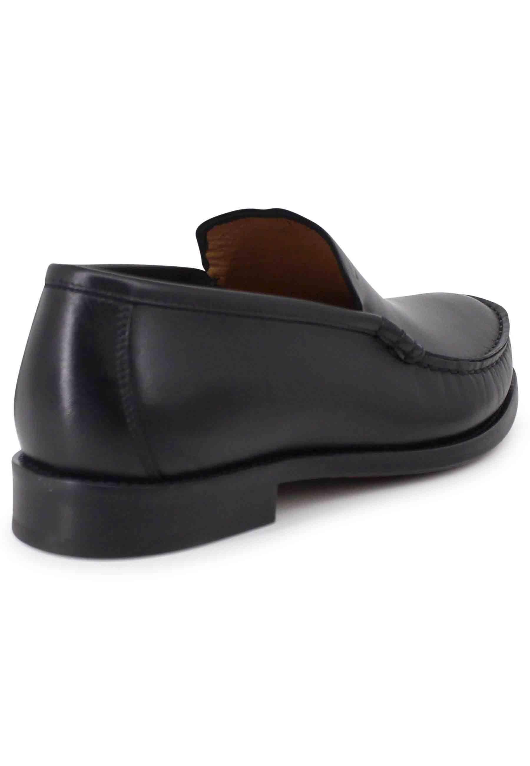 Mocassini uomo in pelle nera con patta liscia e suola in cuoio cucita 52755 01 Florsheim 