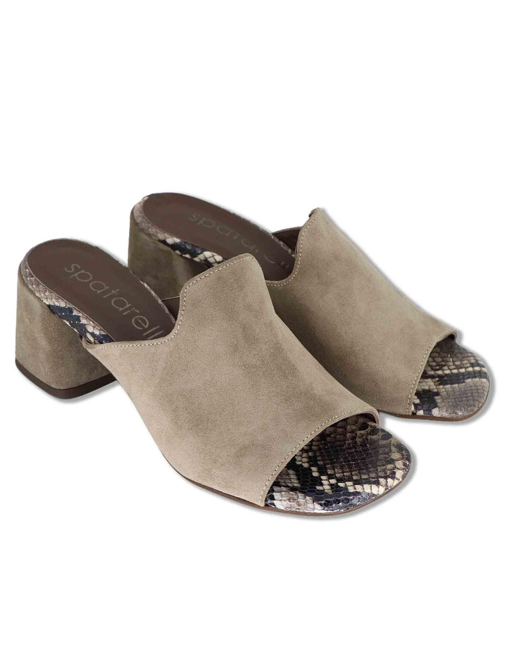 Sandali donna scalzati in camoscio taupe con tacco medio senza cinturini SP8210 033 Spatarella 