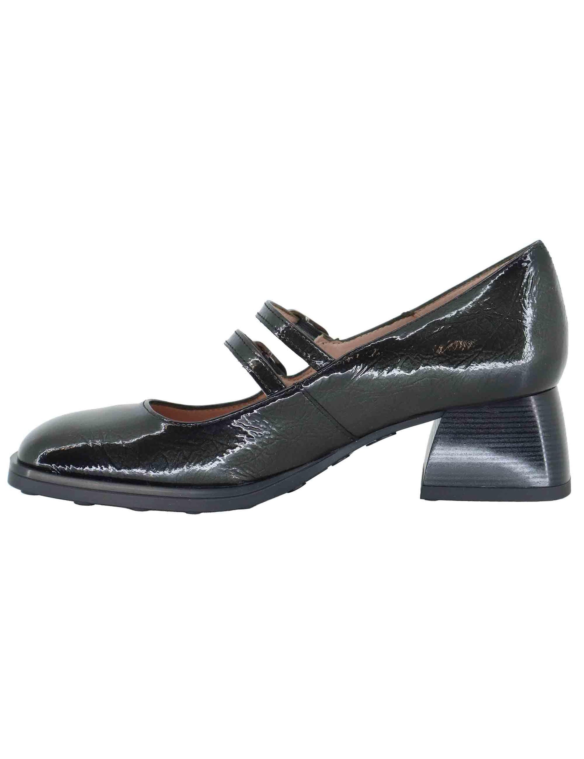 Decollete donna in pelle grigia con cinturini e tacco basso HI254381 C004 Hispanitas 
