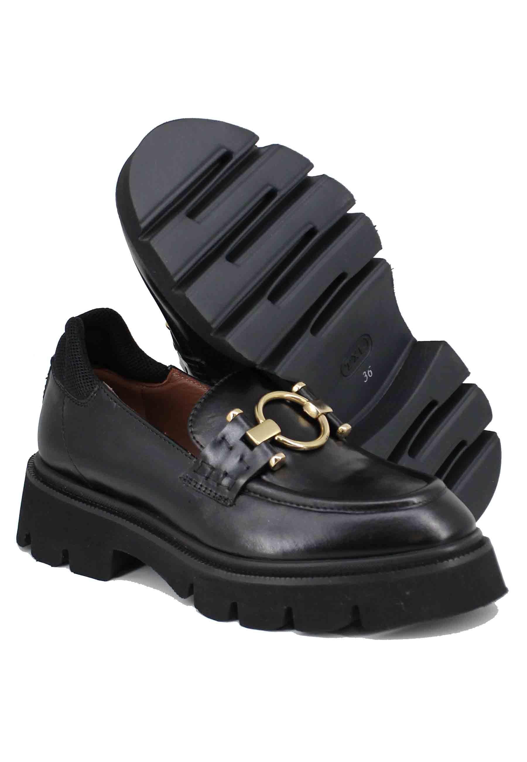 Mocassini donna in pelle nera con suola carrarmato SPV45 001 Spatarella 