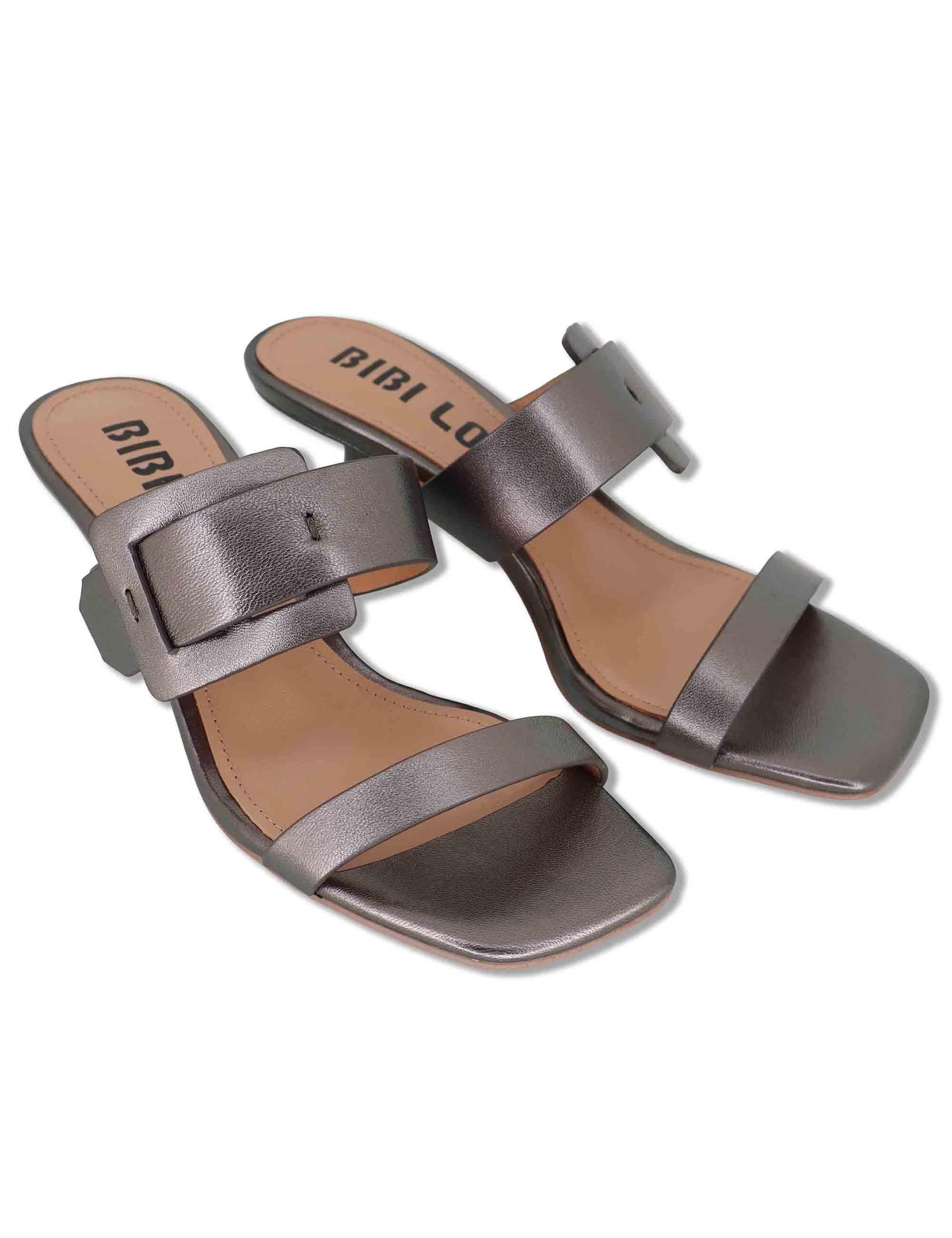 Sandali donna in pelle laminata argento con fibbia laterale e tacco medio Altair 662Z10VK 09-PLOMO Bibi Lou 