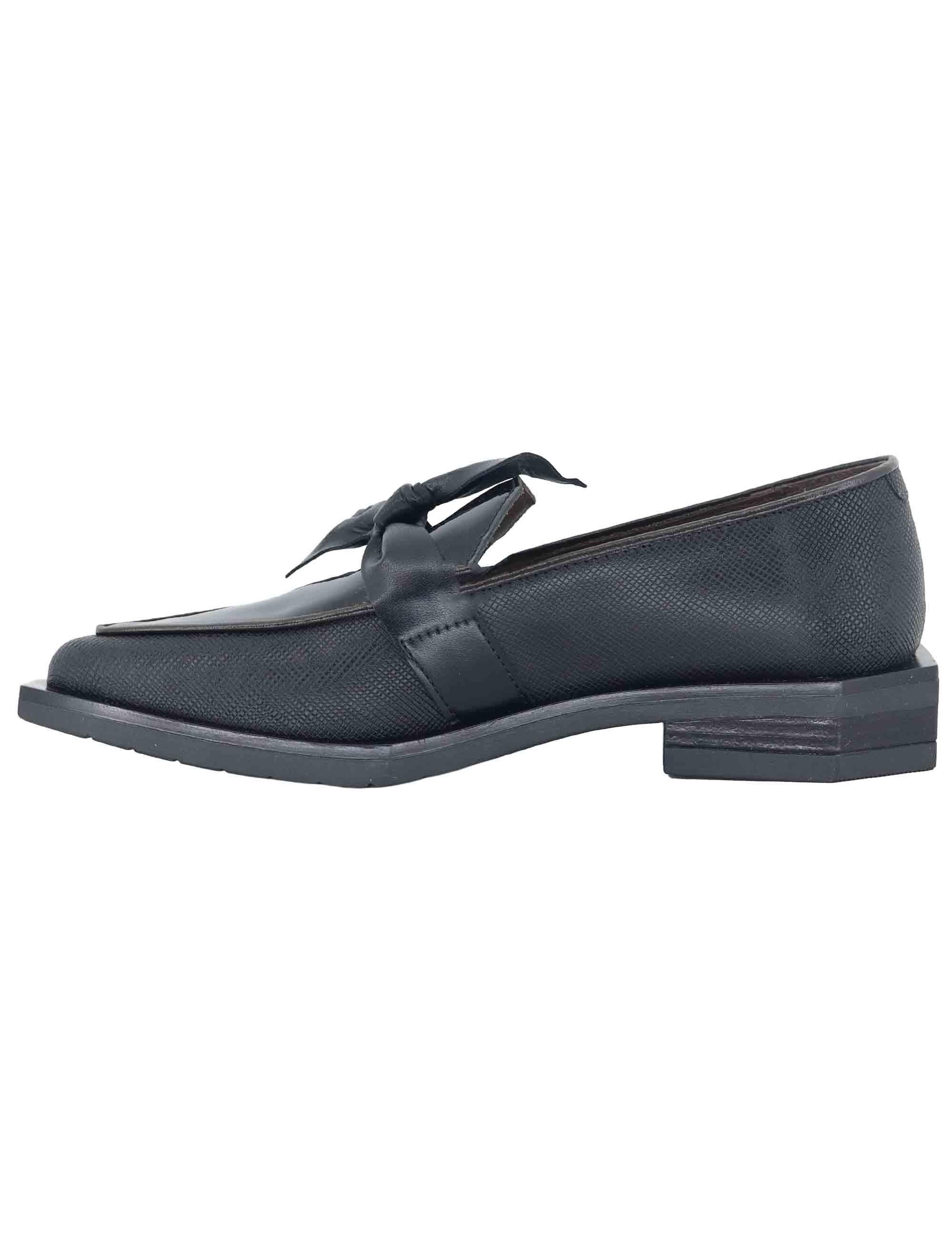 Mocassini donna in pelle nera tacco basso G23 2 Le Bohemien 