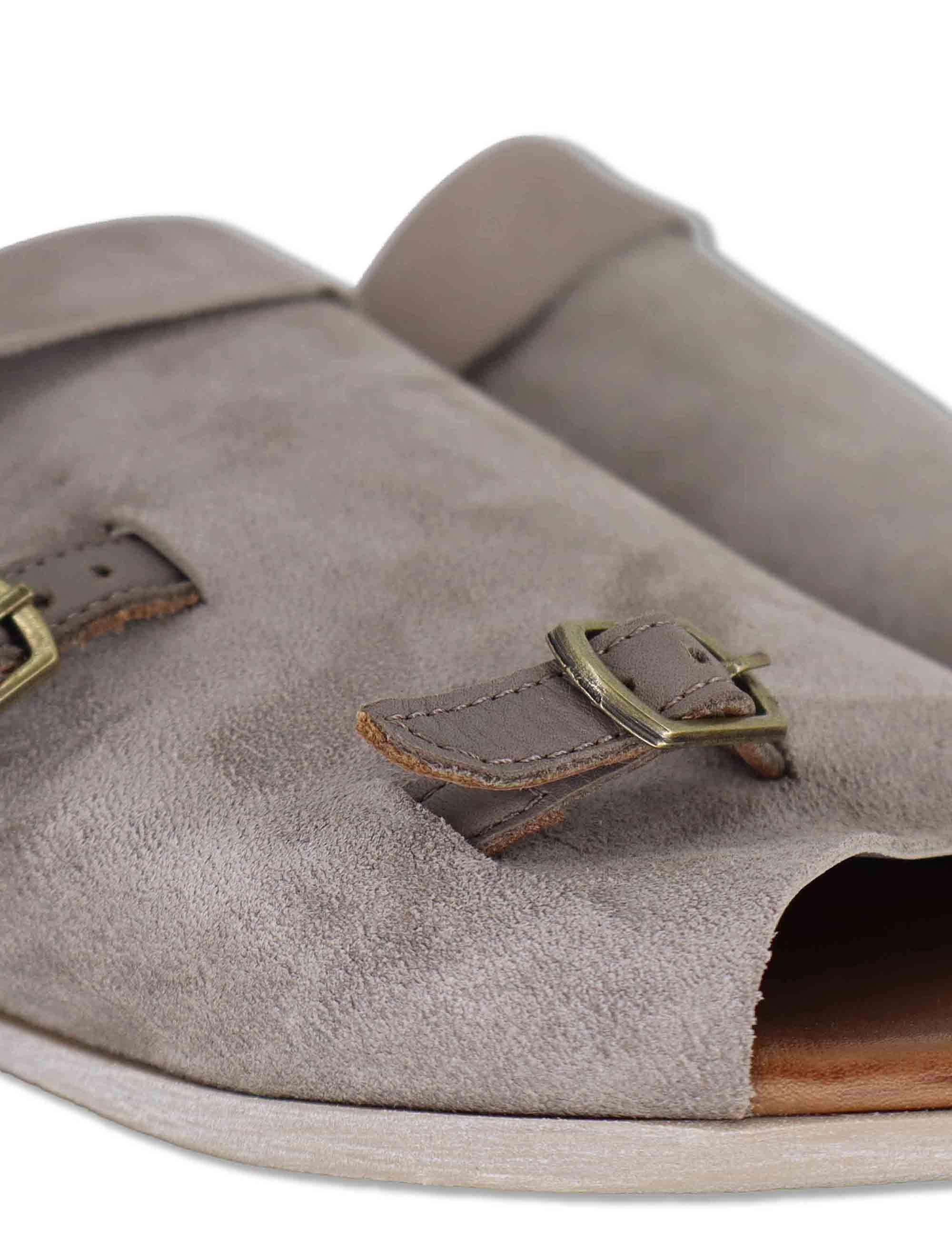 Sandali bassi donna in camoscio taupe con cinturini in pelle WG2207 40936 Bueno 