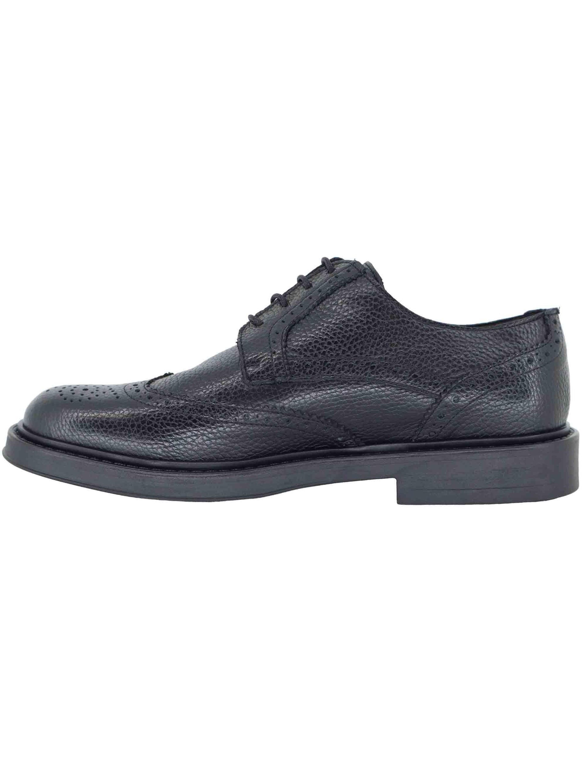 Stringate uomo in pelle nera con impunture e suola in gomma SP019 001 Spatarella 