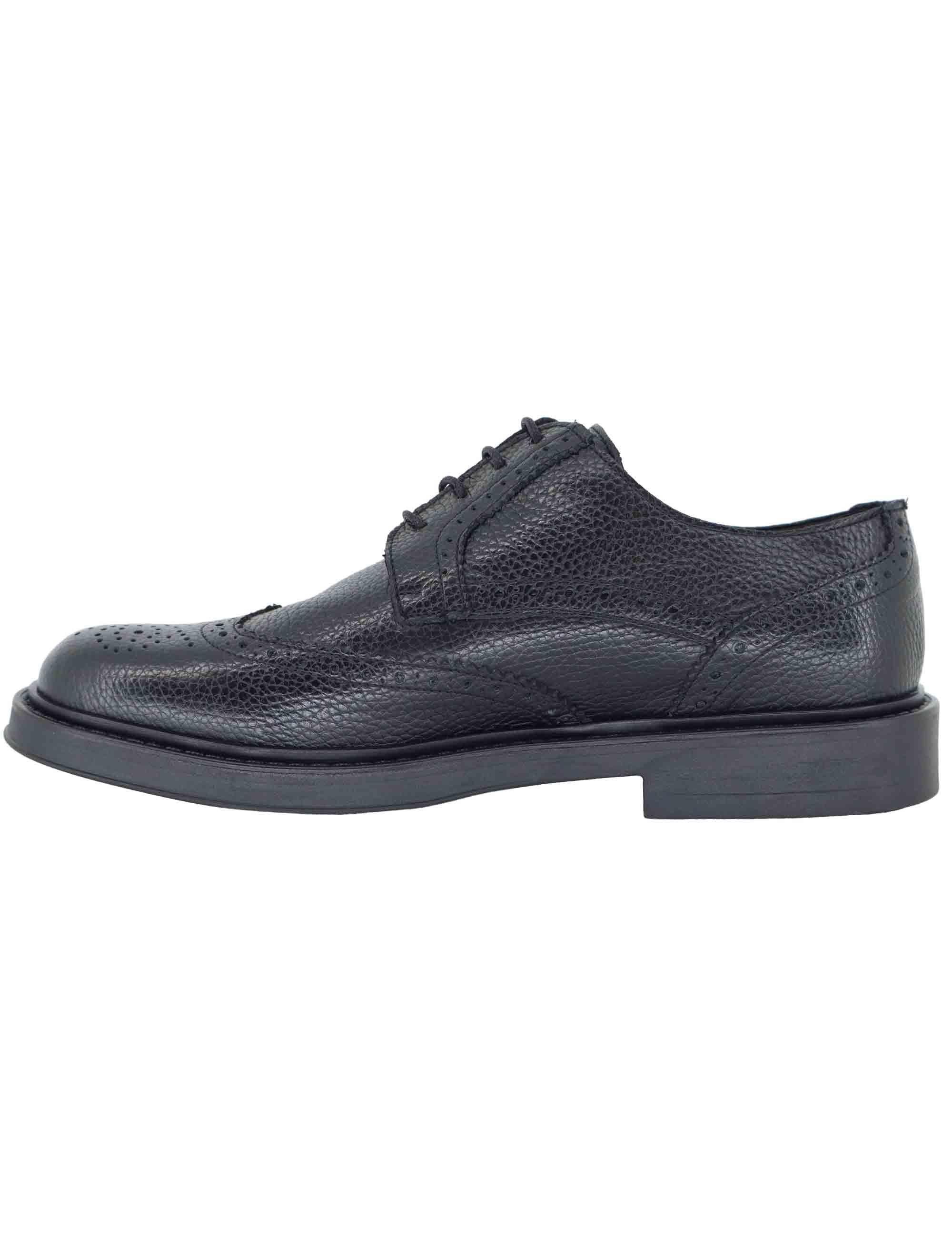 Stringate uomo in pelle nera con impunture e suola in gomma SP019 001 Spatarella 