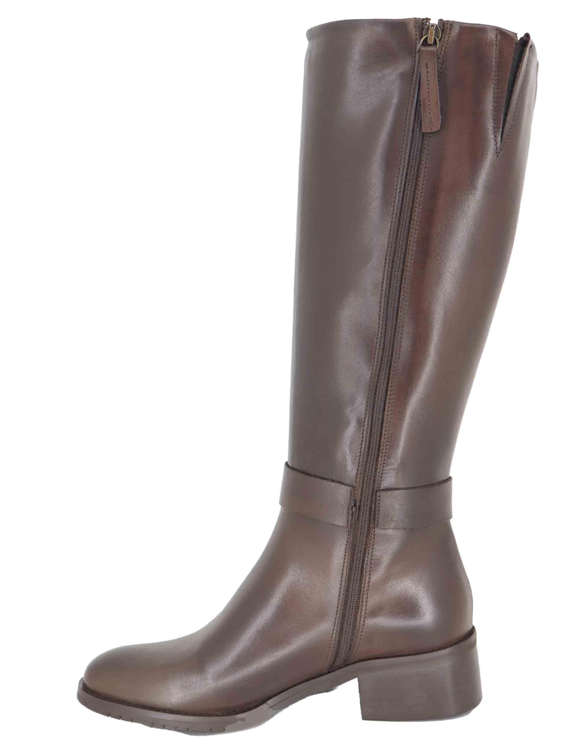 Stivali donna in pelle marrone con fibbia oro laterale SPST7005 014 Spatarella 