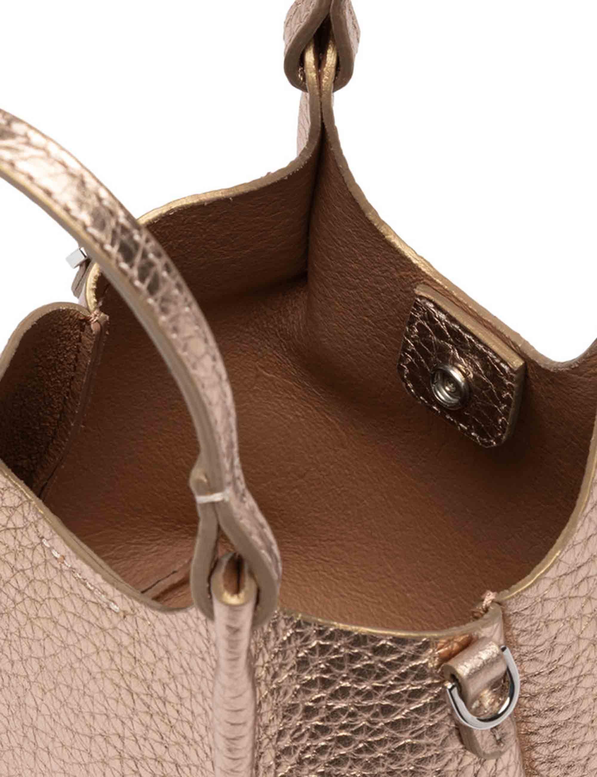 Borse donna Dua in pelle laminato rosa con doppio manico e tracolla BS9718 RNGDBL T.U. 14368 Gianni Chiarini 