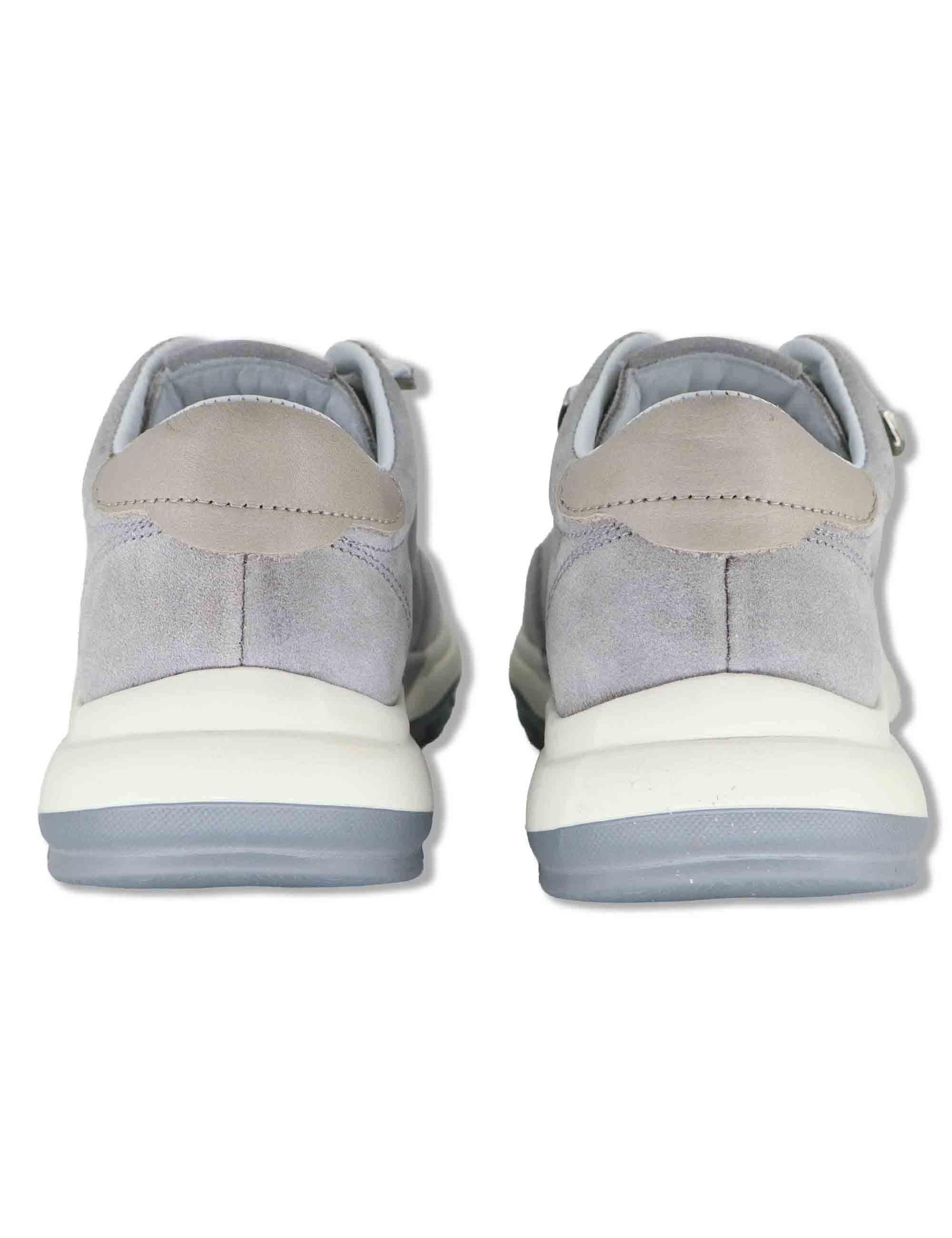 Sneakers donna in camoscio grigio con suola in gomma ammortizzata SP60041 018 Spatarella 