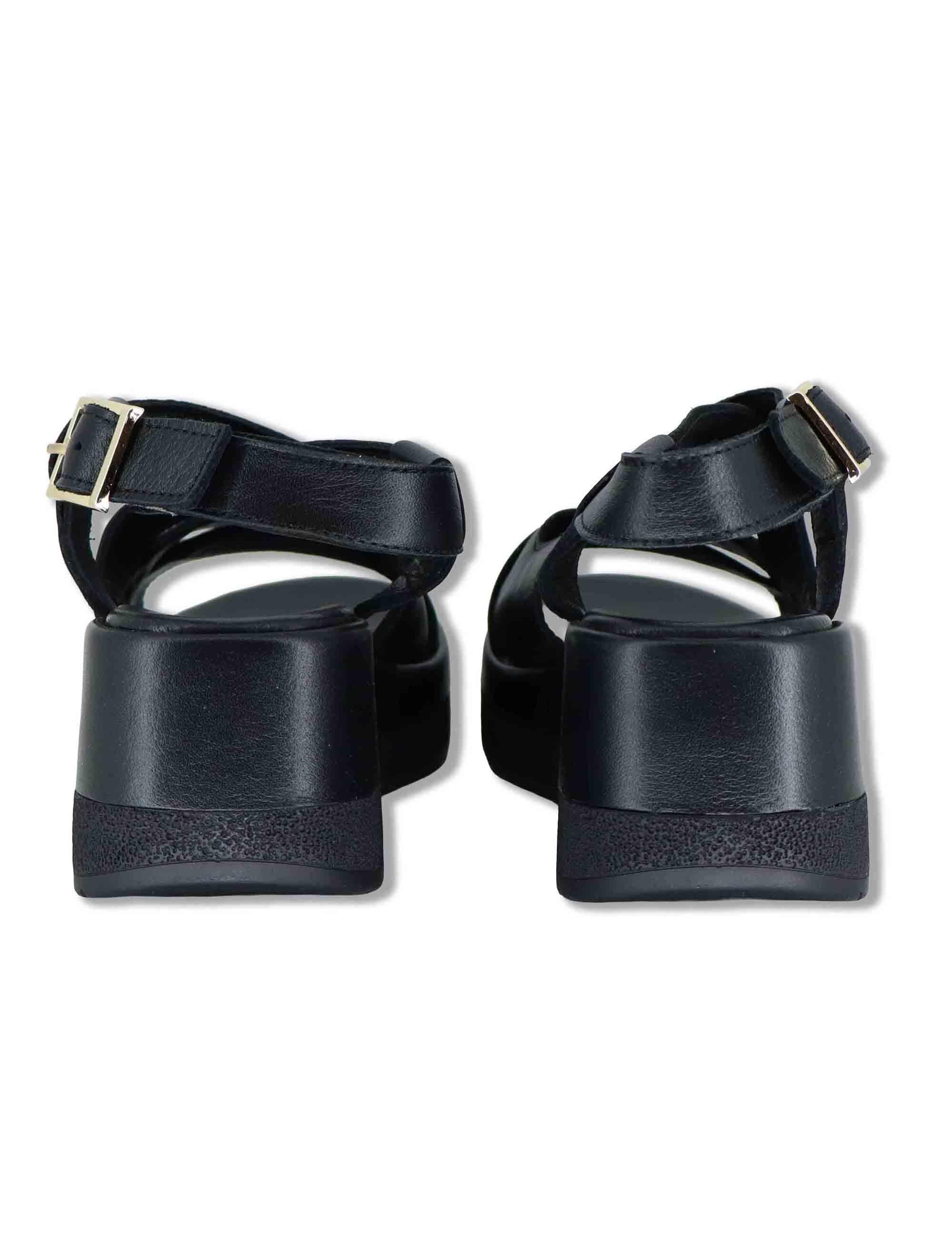 Sandali donna slingback in pelle nera con zeppa e cinturino regolabile SP261354 001 Spatarella 