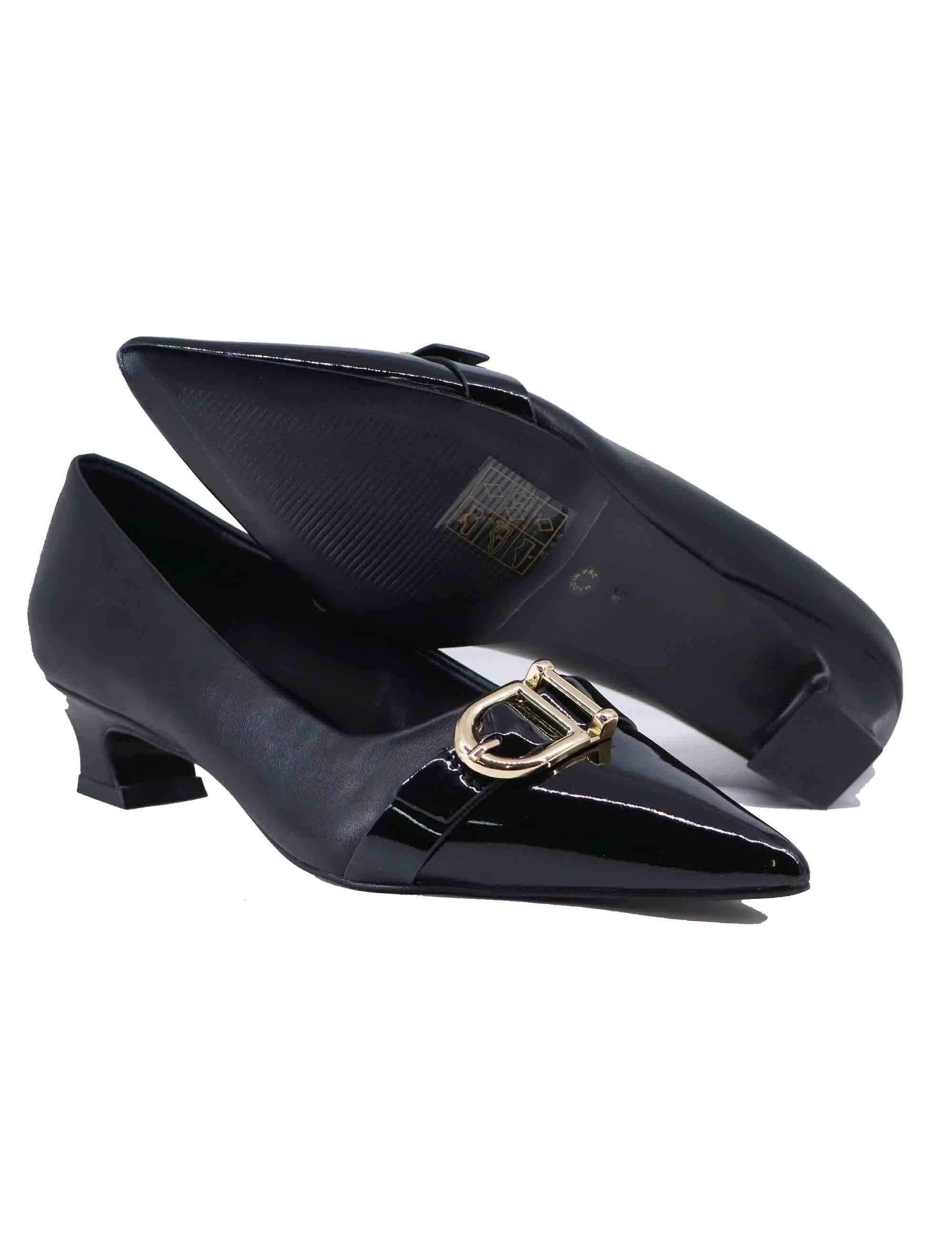 Decollete donna in eco pelle nera con morsetto VIC 935 001 Exe 