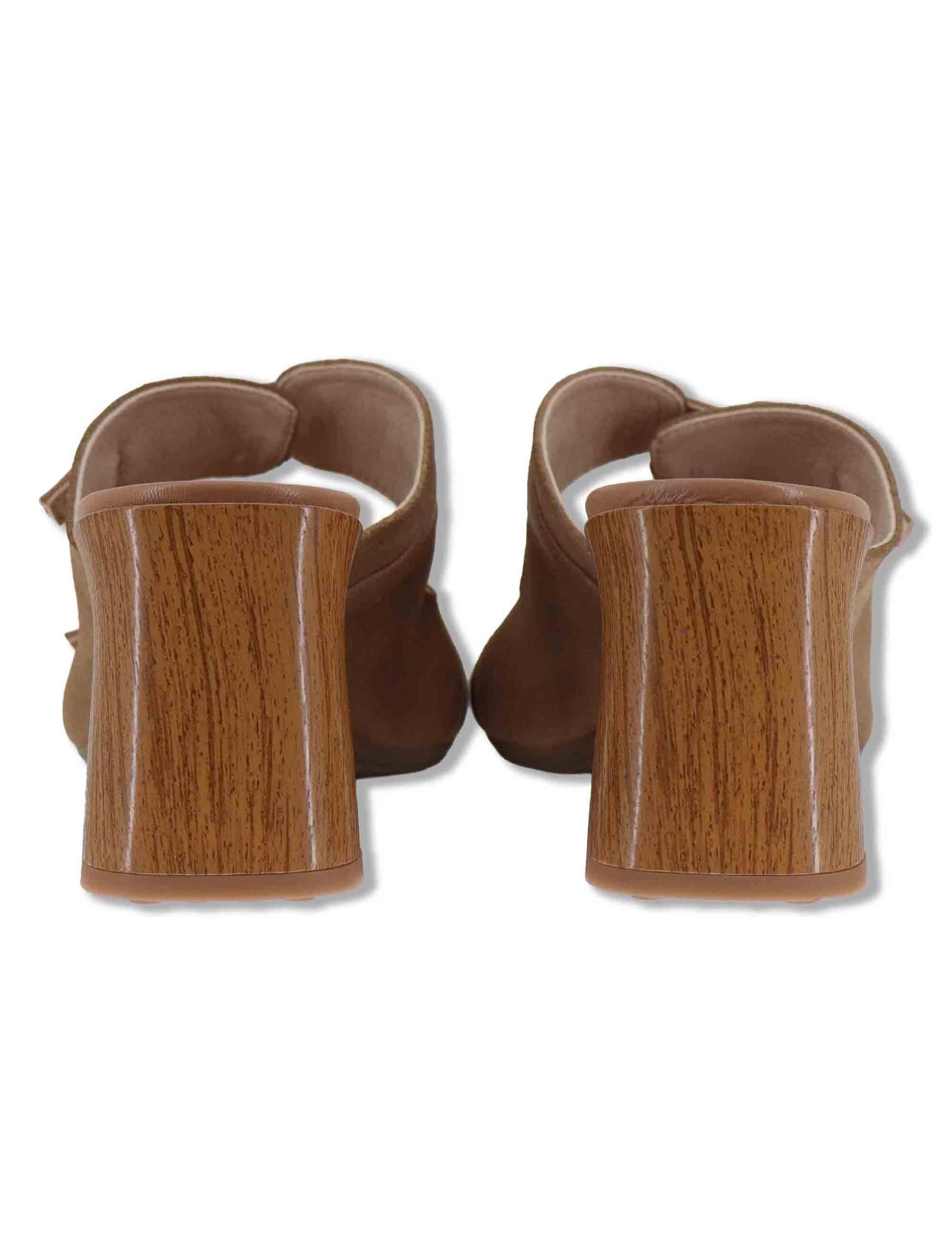 Sandali donna in pelle taupe con doppia fascia e tacco alto HV264803 ALMOND Hispanitas 