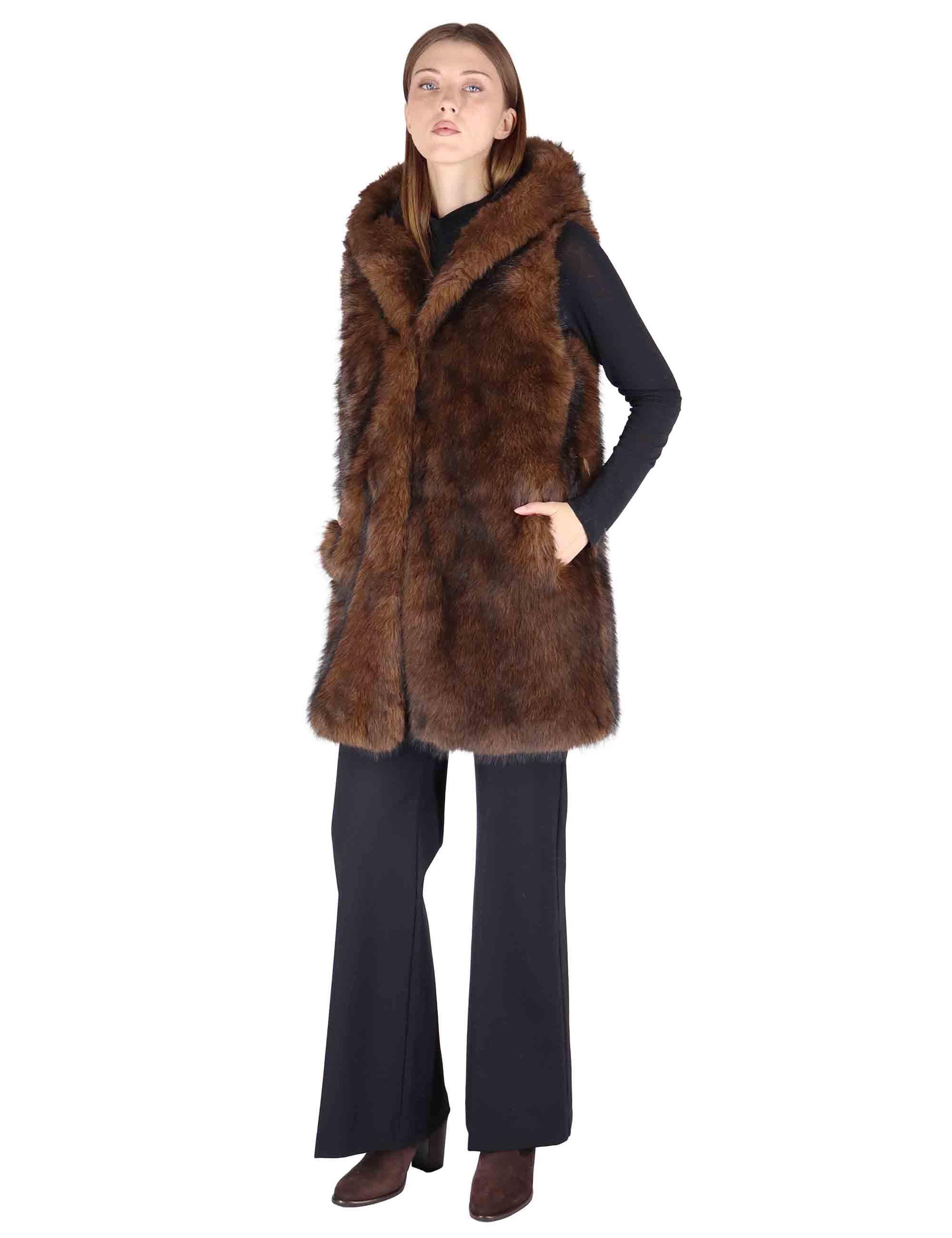 Gilet donna in eco fur marrone con cappuccio effetto pelliccia SP25296 DARK BROWN Spatarella 