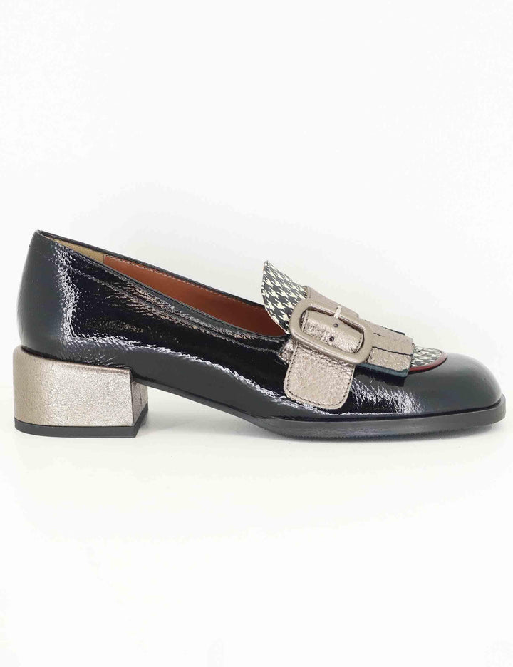 Mocassini donna in vernice nera e pelle laminata oro con frange 9527GL 001 Les Venues 