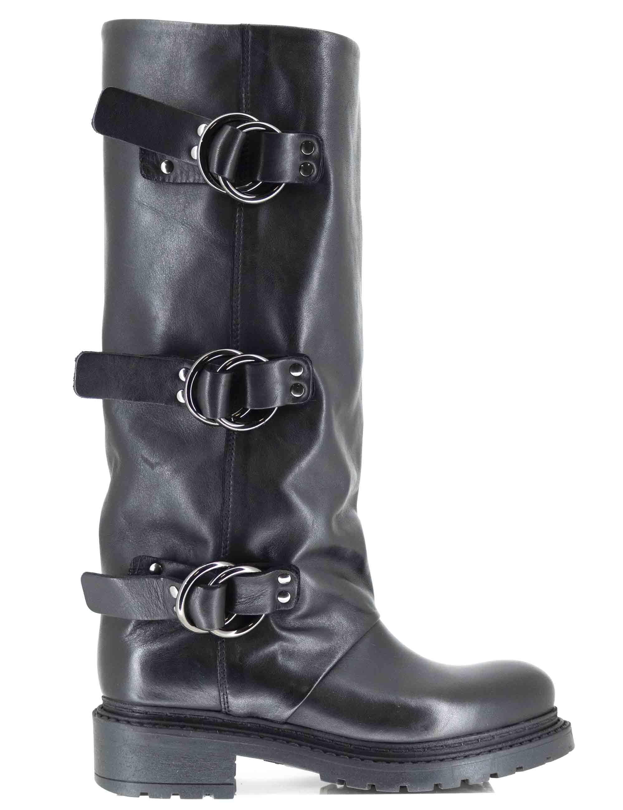 Stivali anfibi donna in pelle nera con fibbie laterali SPMA2460 001 Spatarella 