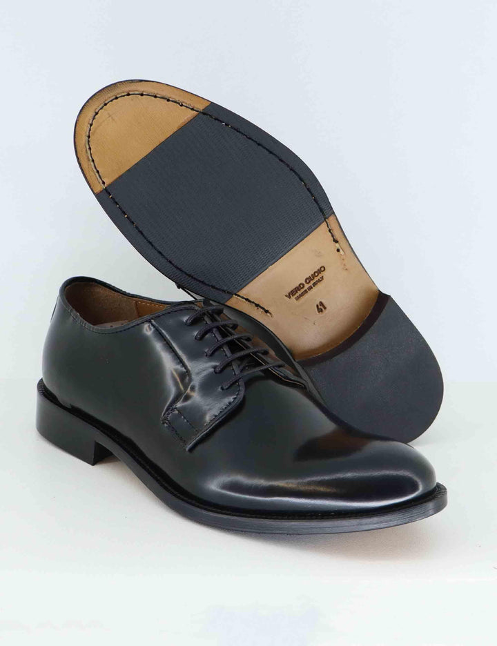 Stringate uomo in pelle nera lucida con suola in cuoio e gomma cucita SPDU603 S001 Spatarella 