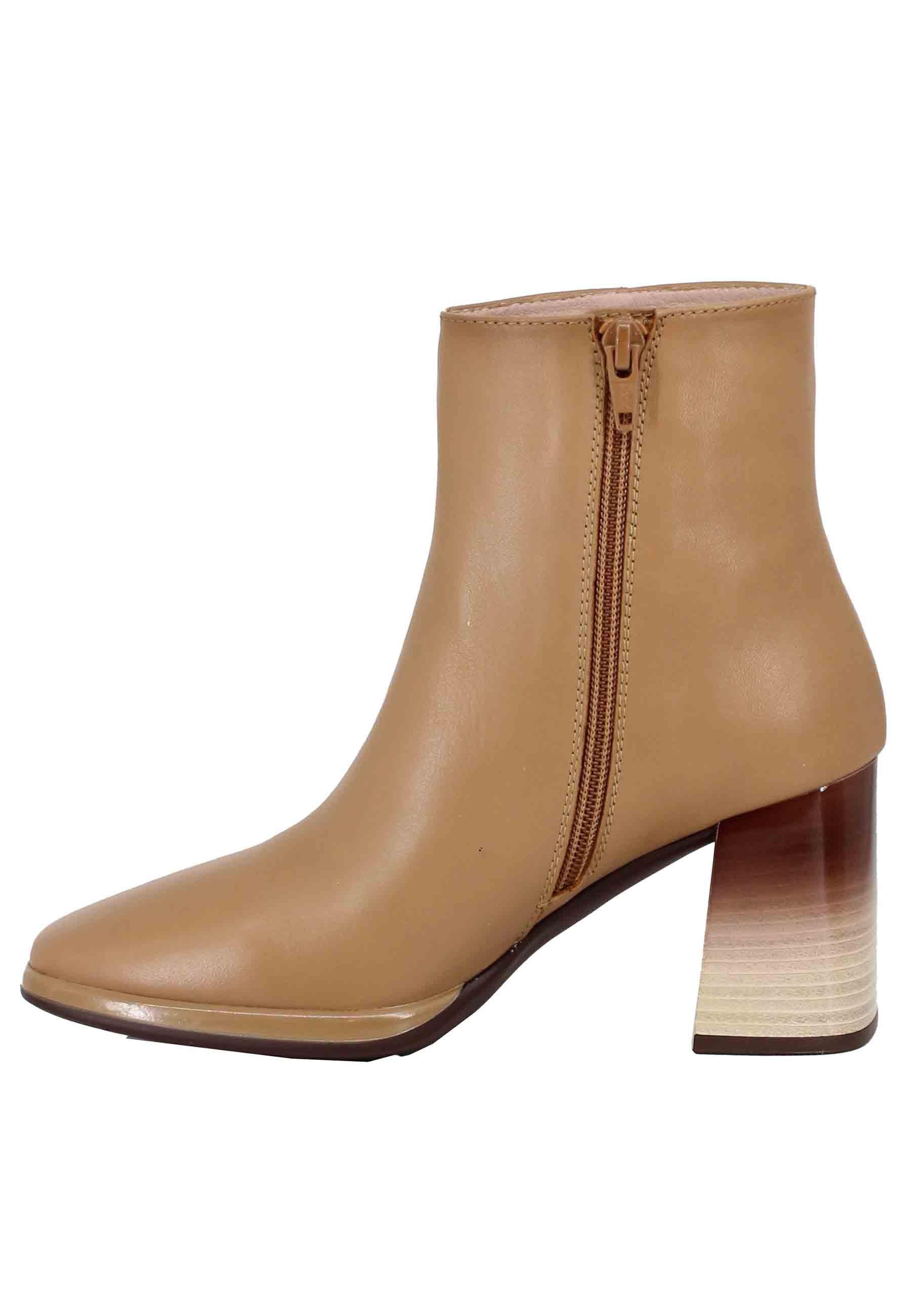 Stivaletti donna in pelle camel con tacco alto HI233020 C001 Hispanitas 