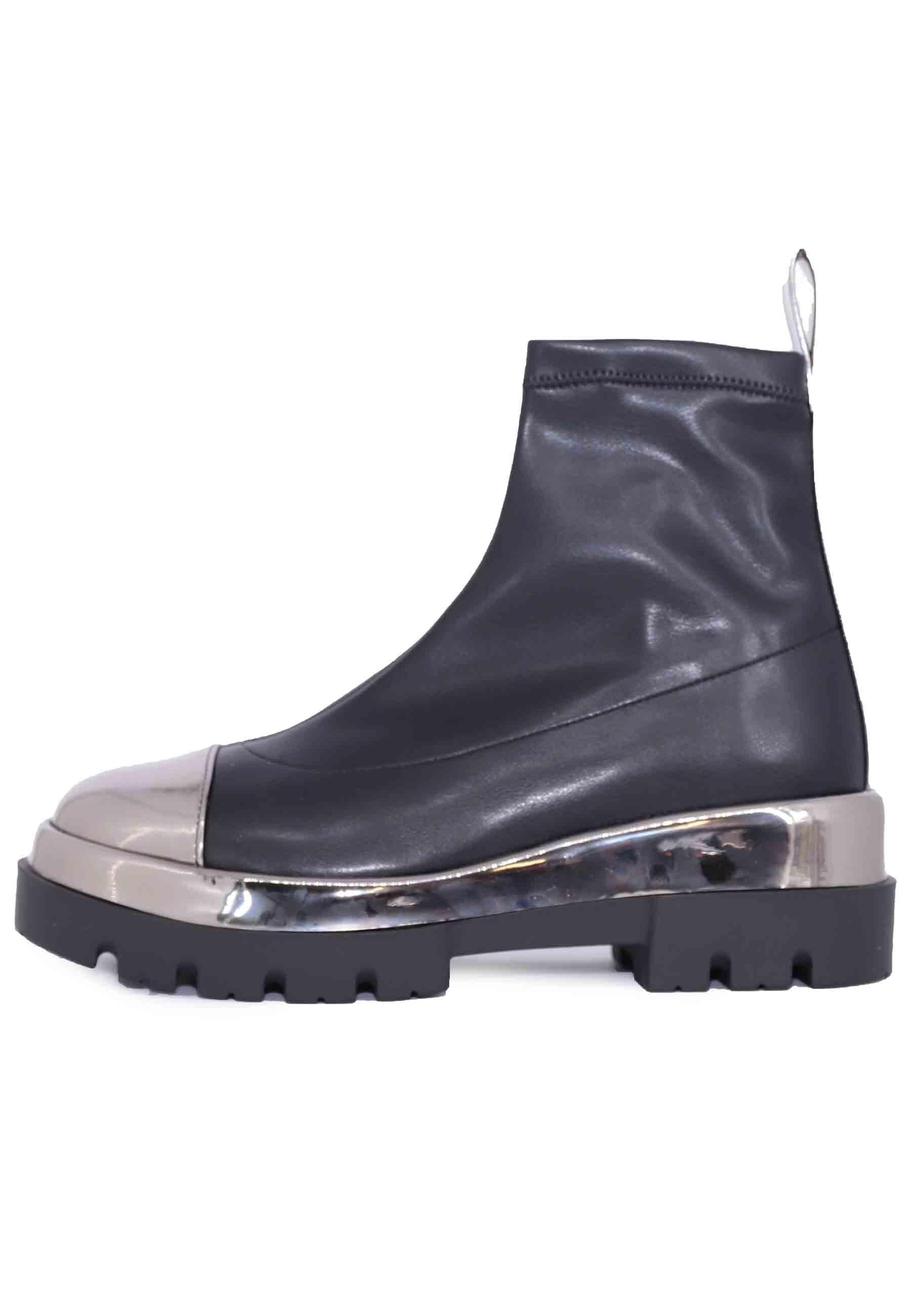 Stivaletti donna in ecopelle nera con riporti in pelle argento 394W3 003 Le Babe 