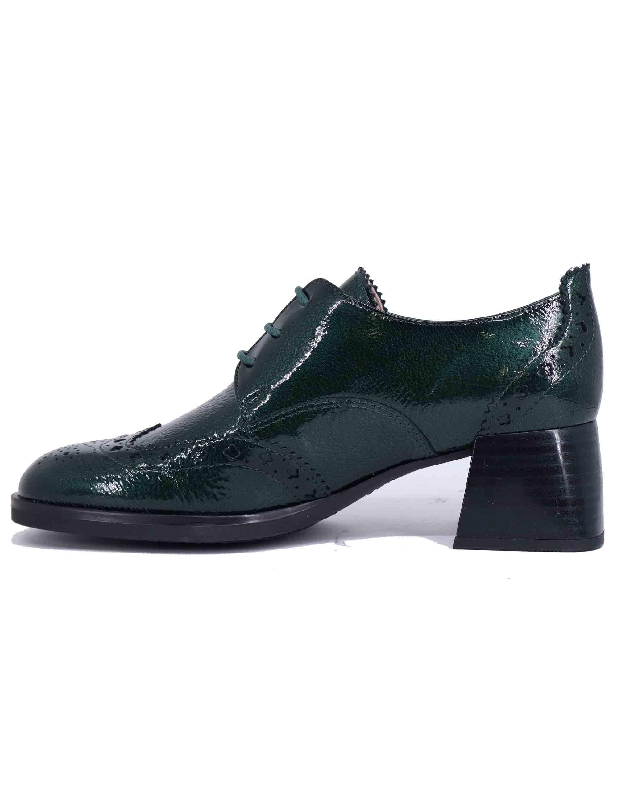 Stringate donna in pelle verde con impunture HI243579 C002 Hispanitas 