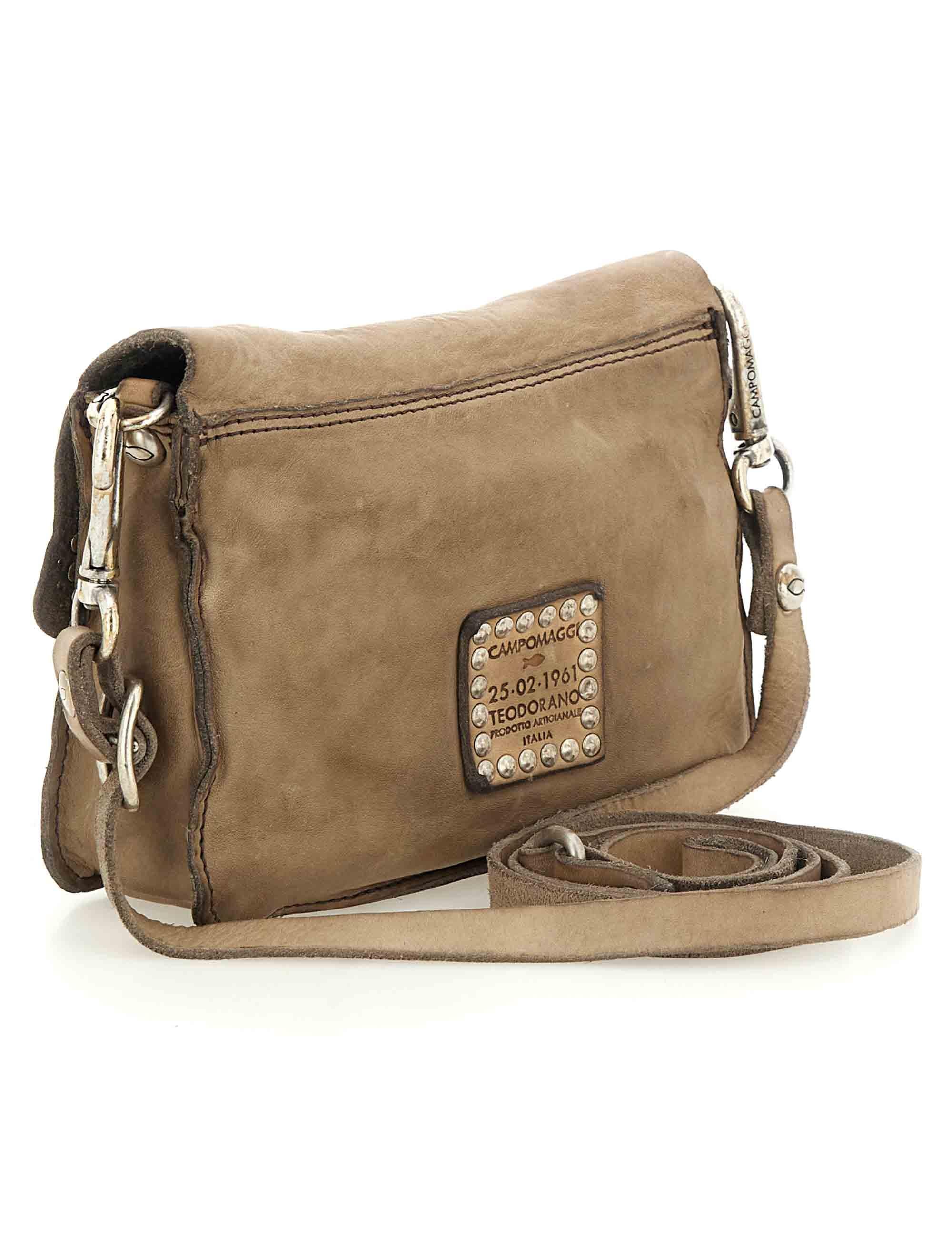 Borse donna Era in pelle beige con borchie e forature laser C044100ND X3014 C0539 Campomaggi 
