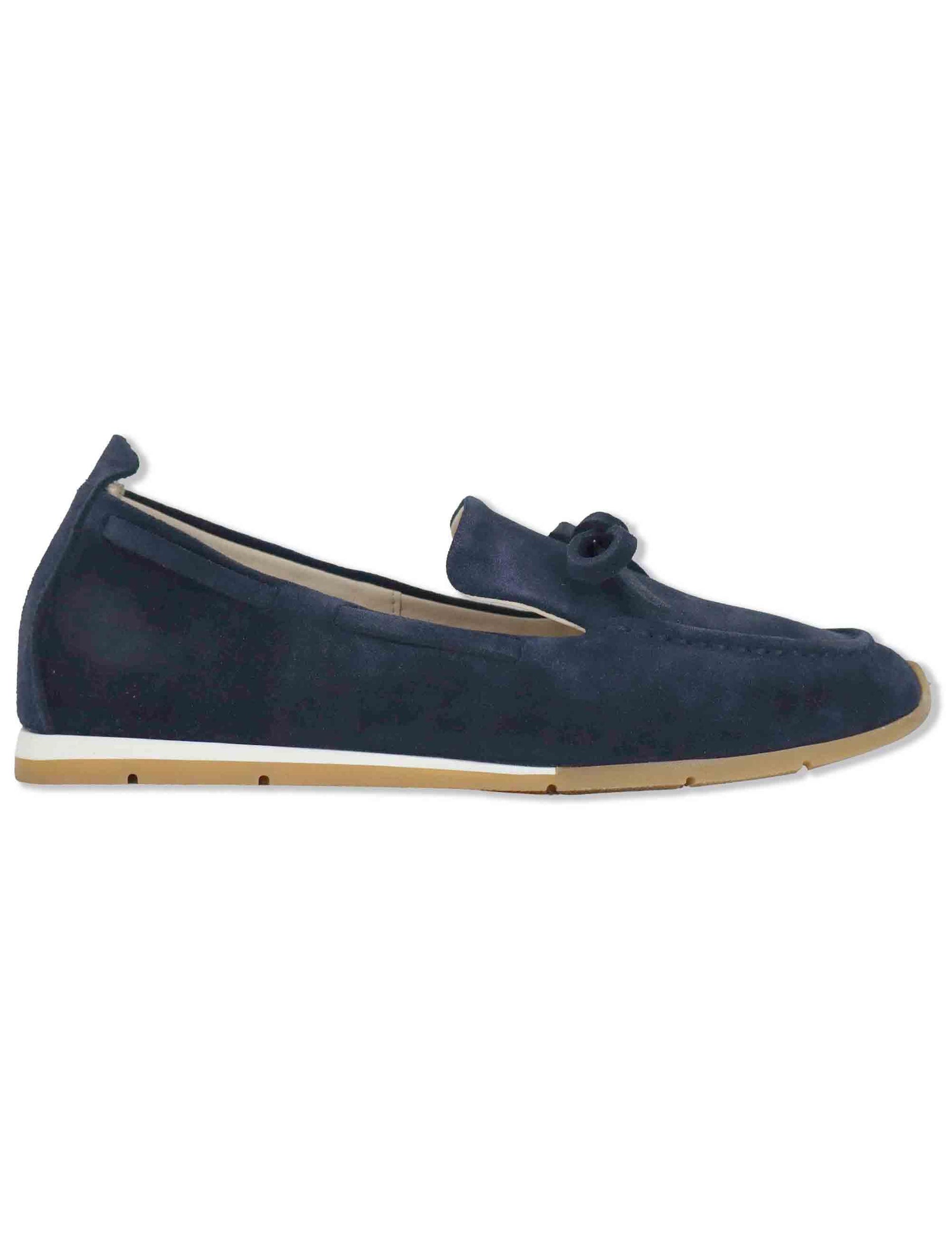Mocassini donna in pelle blu con fiocchetti e suola bassa in gomma SP60109 002 Spatarella 