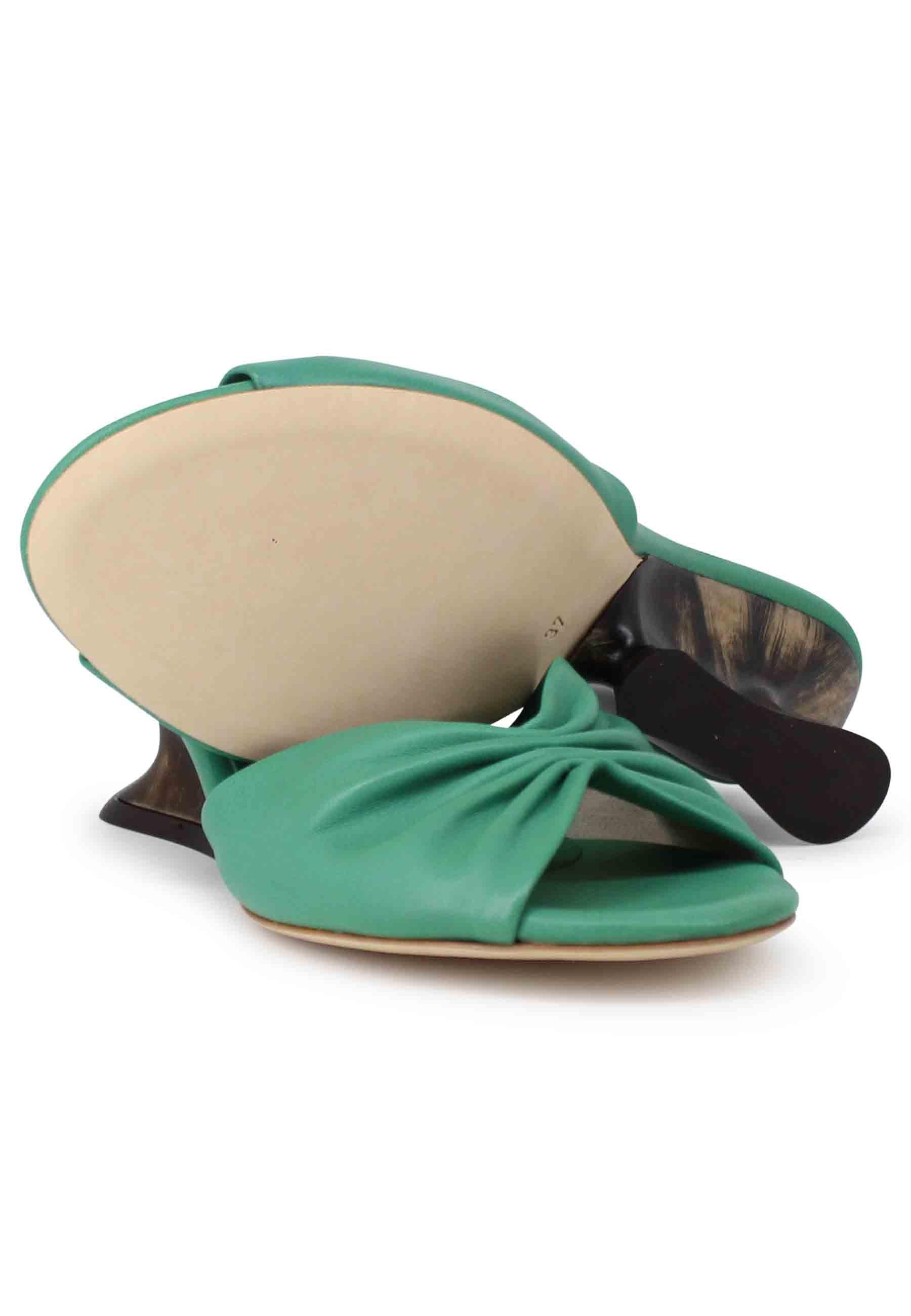 Sandali donna in pelle verde con zeppa bassa DS1649 005 L'Arianna 