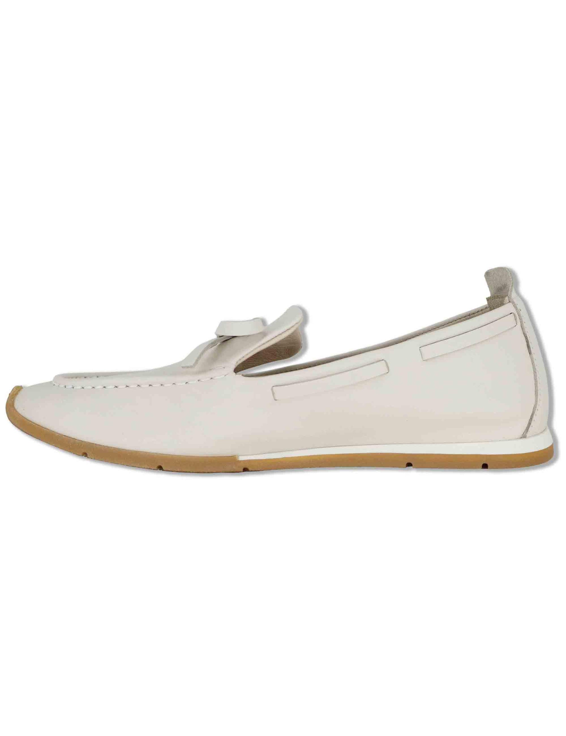 Mocassini donna in pelle avorio con fiocchetti e suola bassa in gomma SP60109 200 Spatarella 