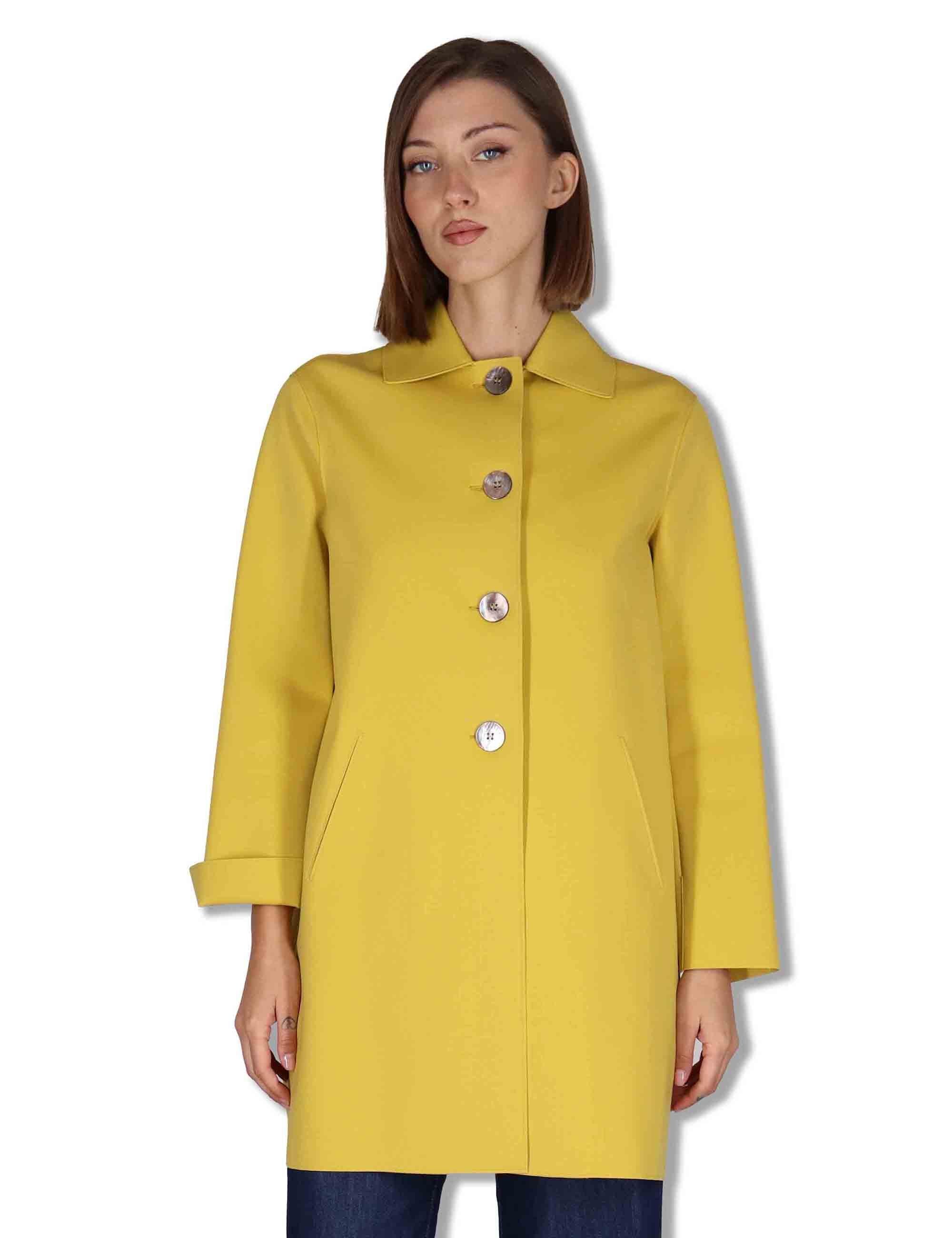 Spolverino donna in tessuto giallo monopetto con bottoni in osso 50260003 091 Ewooluzione 