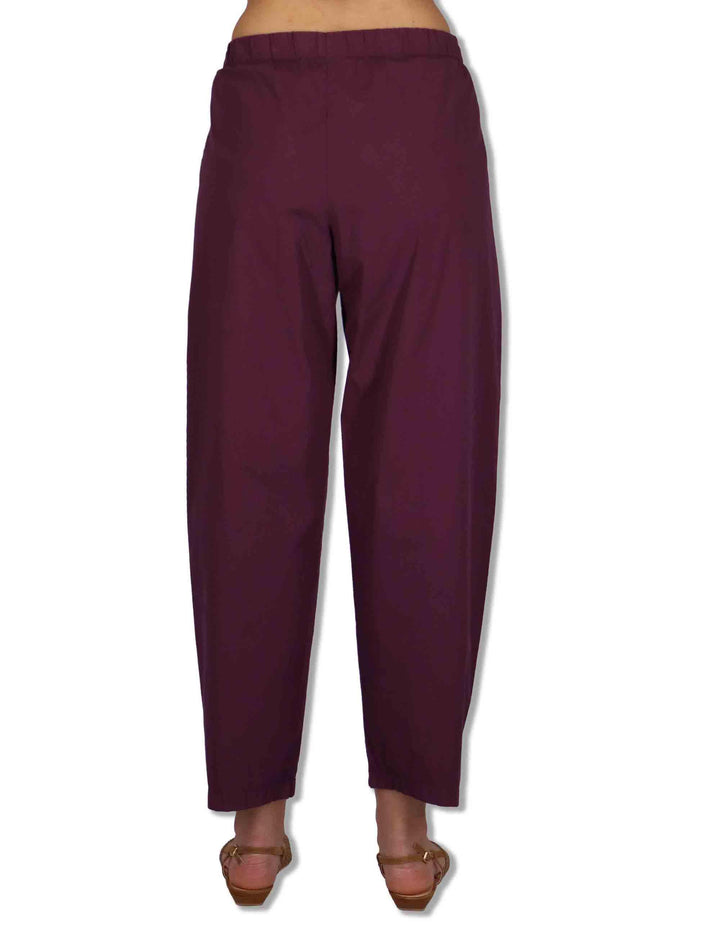 Pantaloni donna in cotone viola con elastico in vita e gamba a palloncino PRUX OVO_PLUM TreBarraBi 