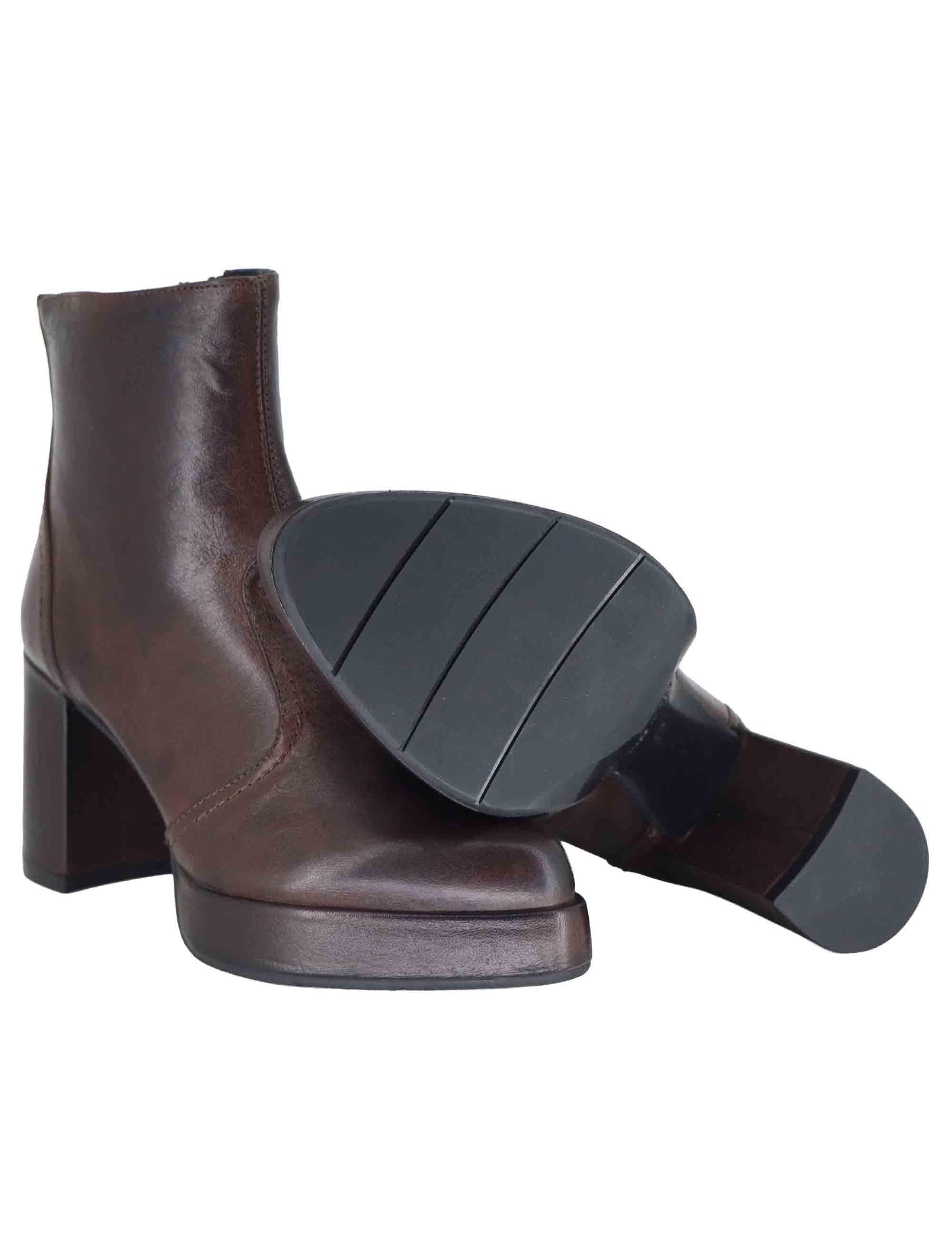 Stivaletti donna in pelle marrrone con tacco alto e plateau SP2347 014 Spatarella 