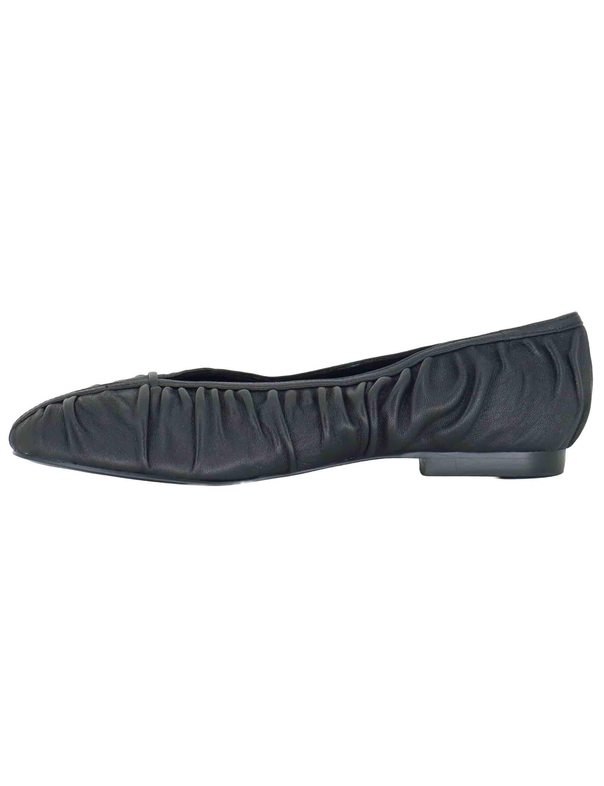 Ballerine donna in pelle nera plissè con tacco basso e punta tonda 595Z10VK 03 Bibi Lou 