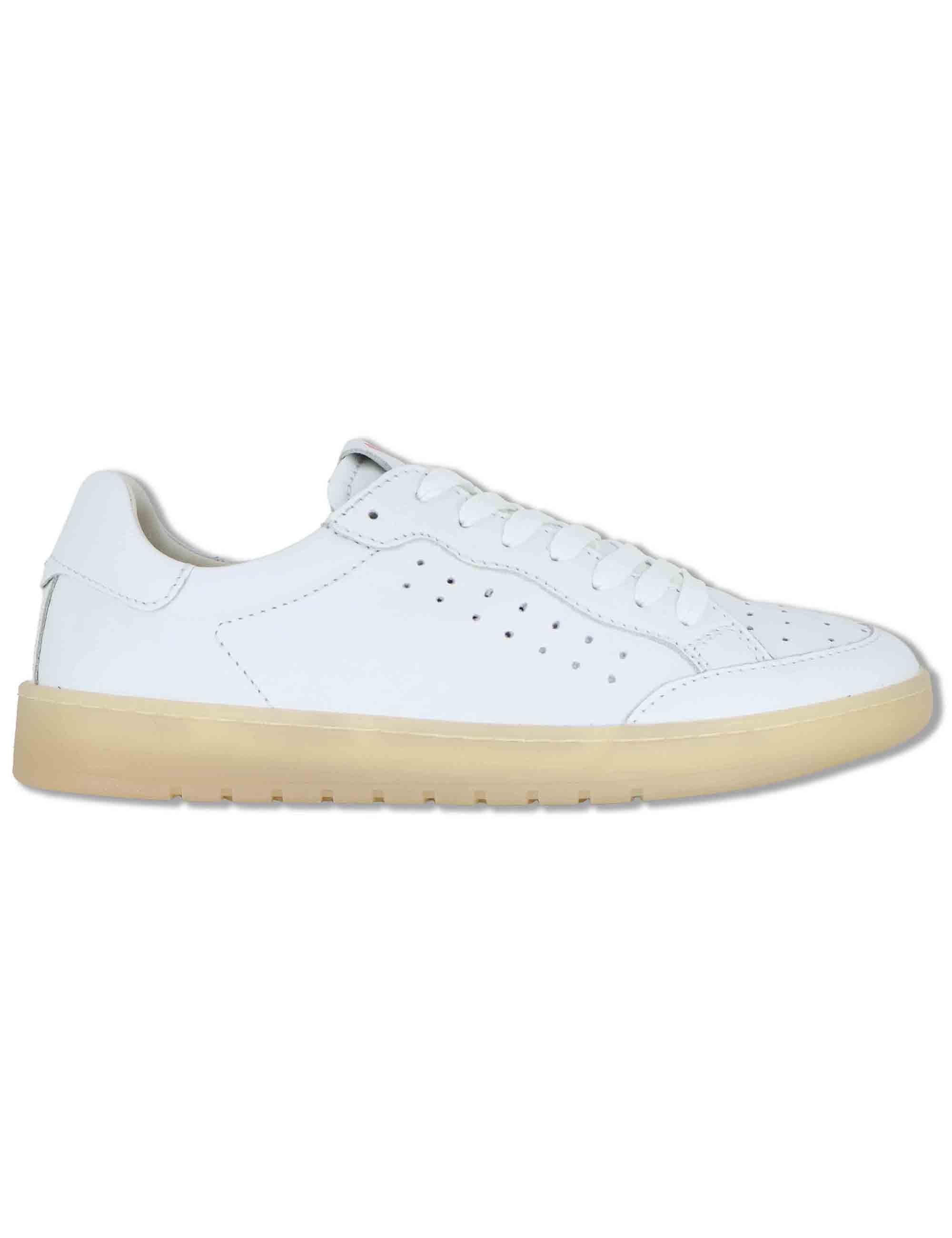 Sneakers uomo in pelle bianca soft con sotto piede morbido MS600R37 500123 Vueva 