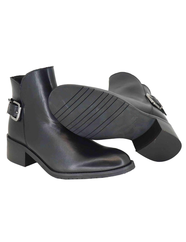 Stivaletti donna in pelle nera con fibbia laterale e tacco medio SPST1003 001 Spatarella 