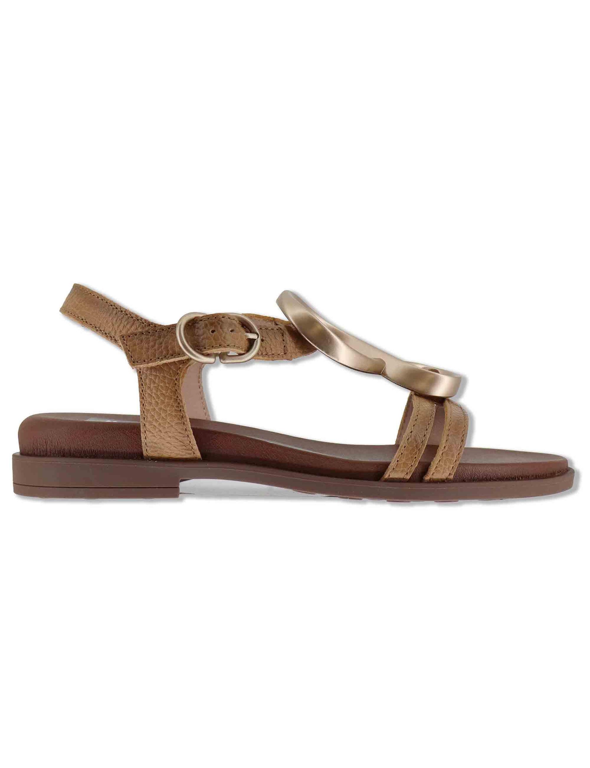 Sandali flat donna in pelle cuoio con cinturino e accessorio brunito HV264765 CUOIO Hispanitas 