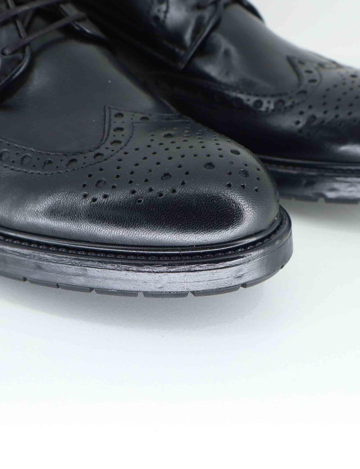 Stringate uomo in pelle nera con impunture e suola in gomma SPGB2080 001 Spatarella 