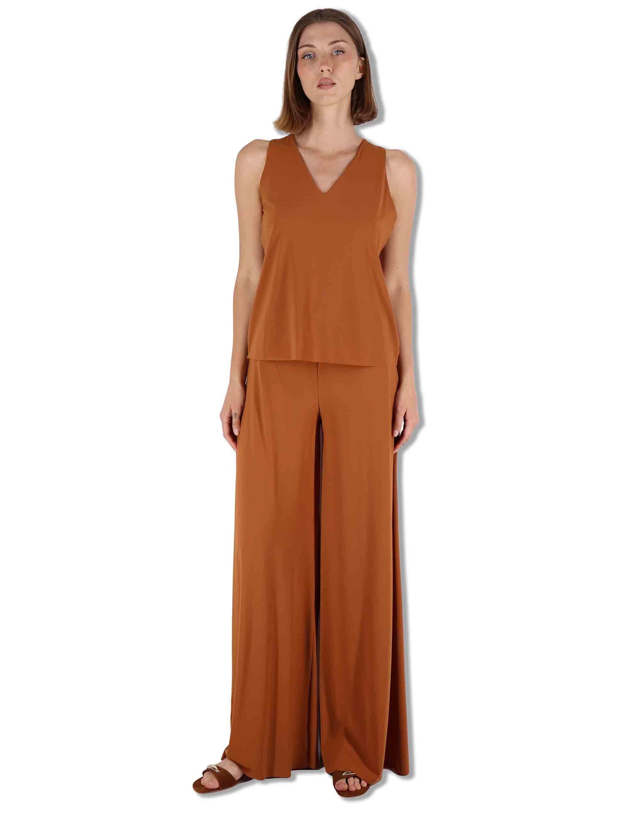 Top donna Soft Jersey in cammello con scollo a V e giromaniche JP556470210 41008 Maliparmi 