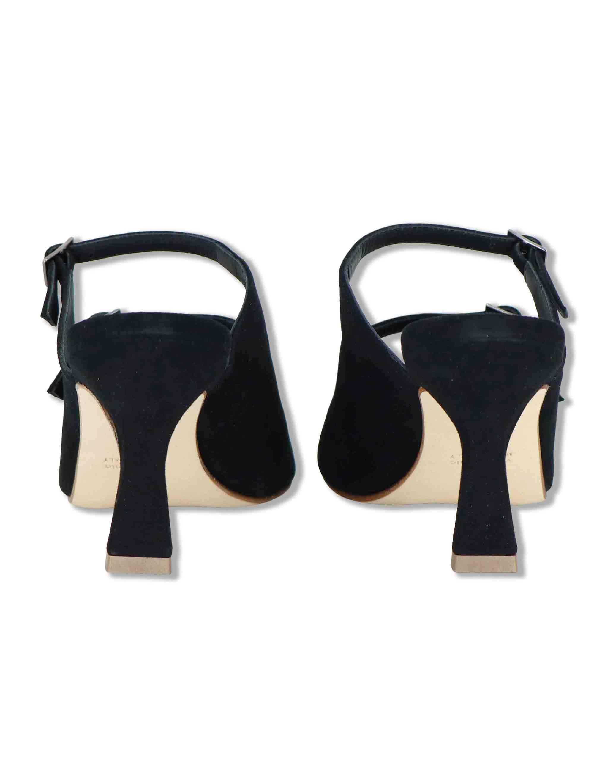 Sandali donna in camoscio nero con fibbiette e tacco alto 1050 001 Tattoo 