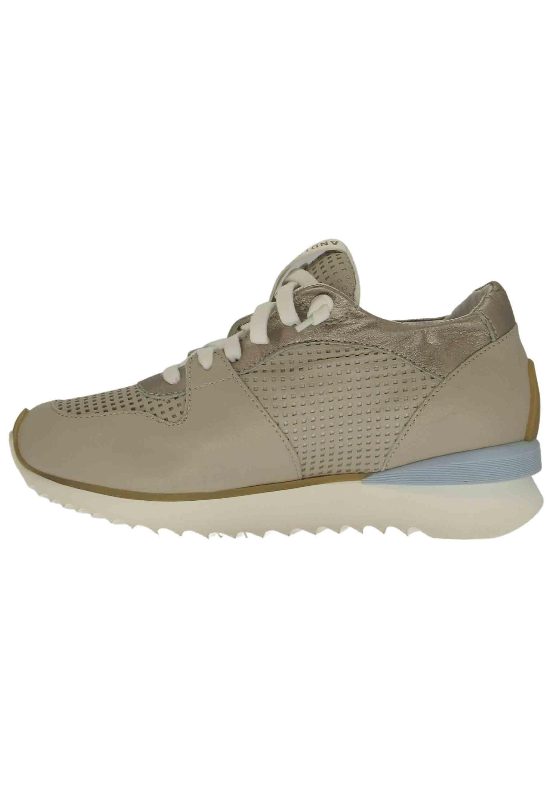 Sneakers donna in pelle taupe con suola alta il gomma RUFFLE M001 Andia Fora 