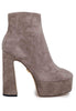 Stivaletti donna in camoscio grigio con tacco alto e plateau manerbe