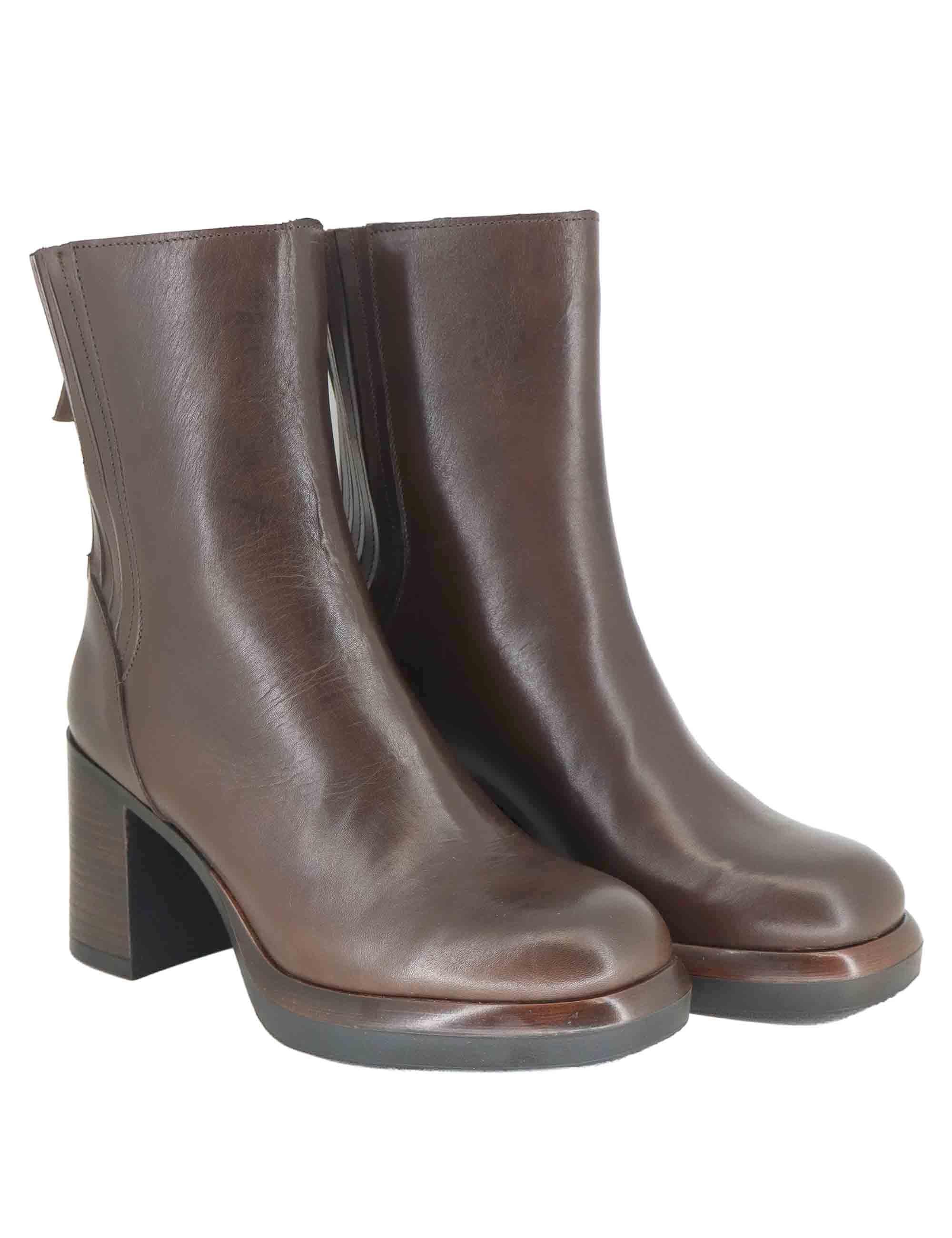 Stivaletti donna in pelle marrone con tacco alto e plateau SPTR2009 014 Spatarella 