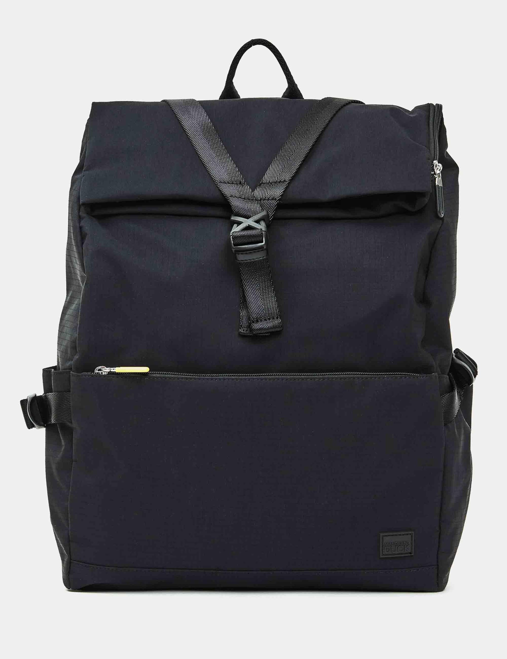 Zaini Y-light in poliestere riciclato nero 43×31,5×12,5 cm P10OWT06 651 Mandarina Duck 